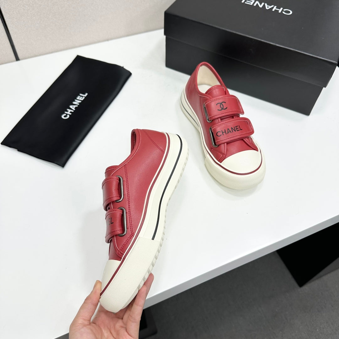 CC 26s Velcro Low Top Sneakers Red White Leather 145657
