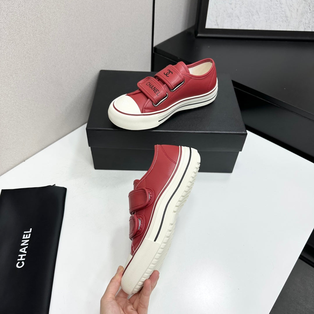 CC 26s Velcro Low Top Sneakers Red White Leather 145657