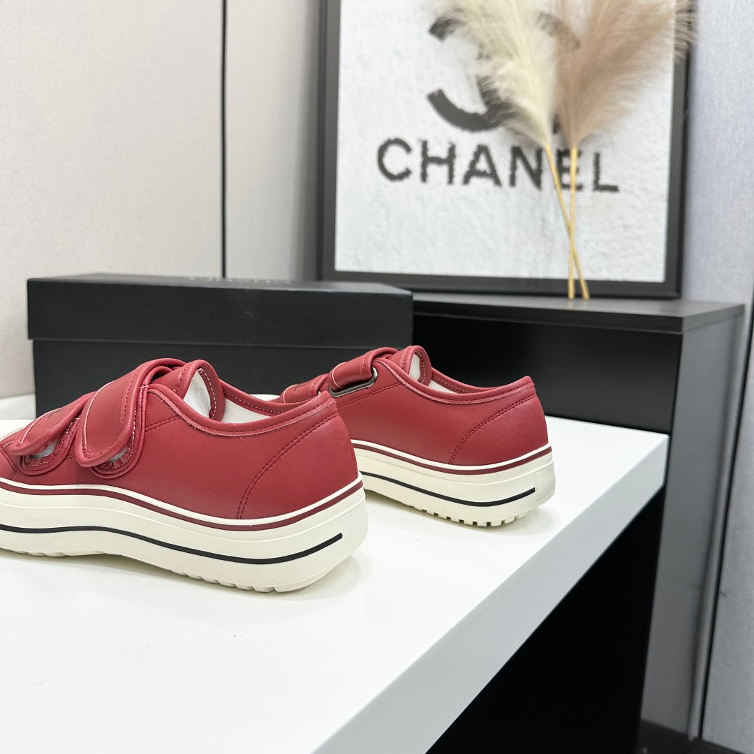 CC 26s Velcro Low Top Sneakers Red White Leather 145657