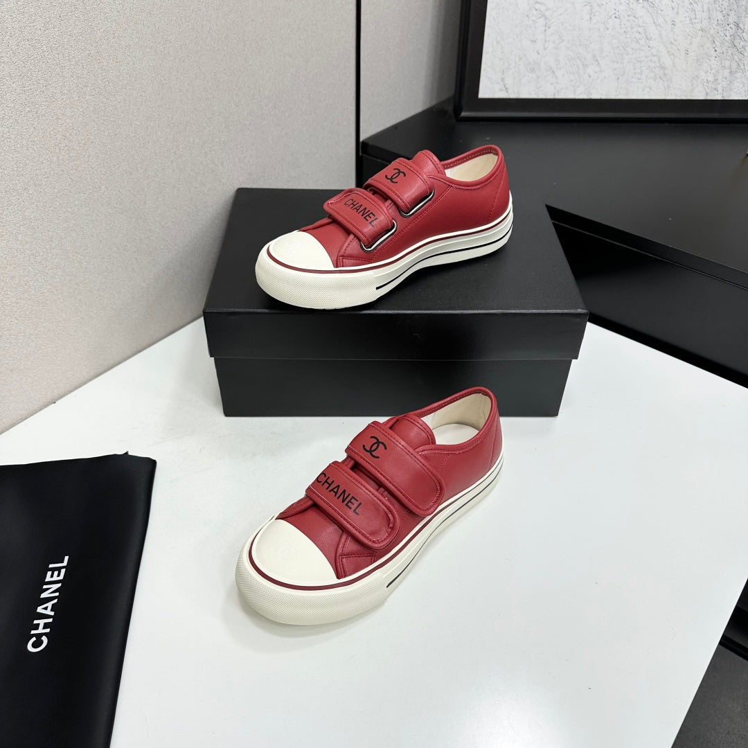 CC 26s Velcro Low Top Sneakers Red White Leather 145657