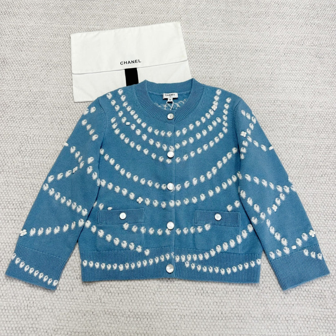 CC 25 Pearls Cardigan Pink CC 25 Pearls Cardigan Blue Cashmere