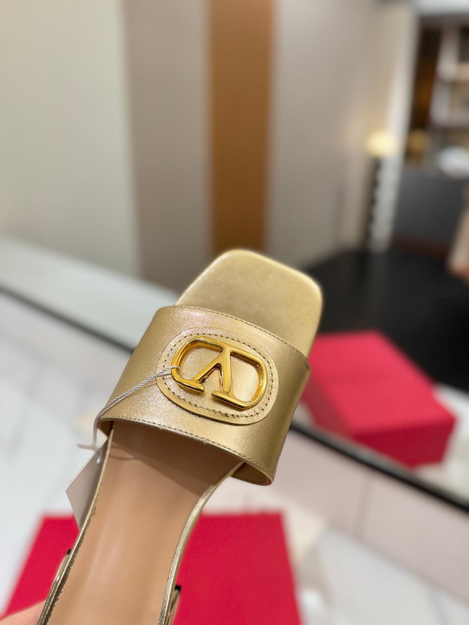 Valentino 26s Sandals Gold Smooth Calfskin With Gold Hardware