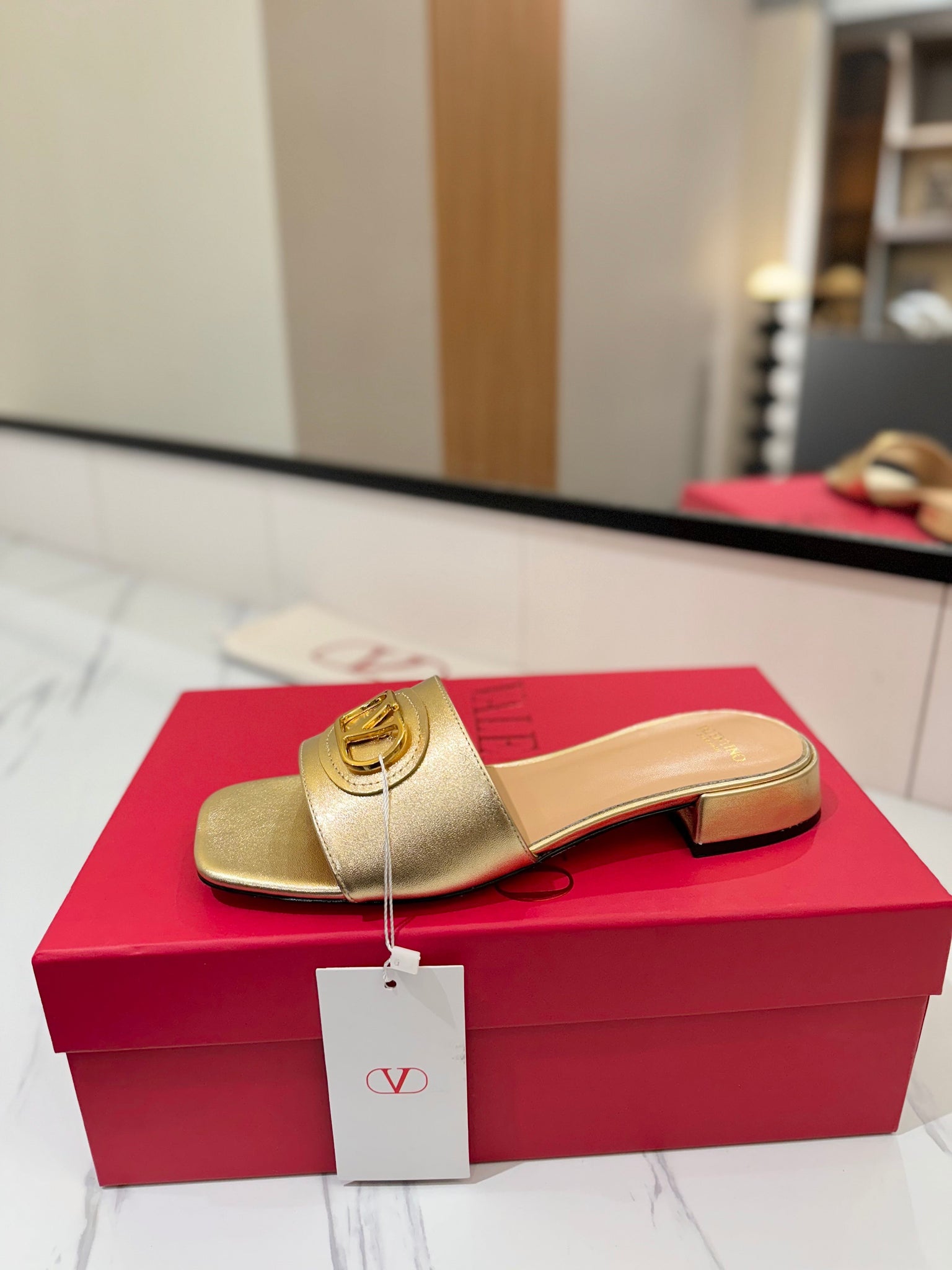 Valentino 26s Sandals Gold Smooth Calfskin With Gold Hardware