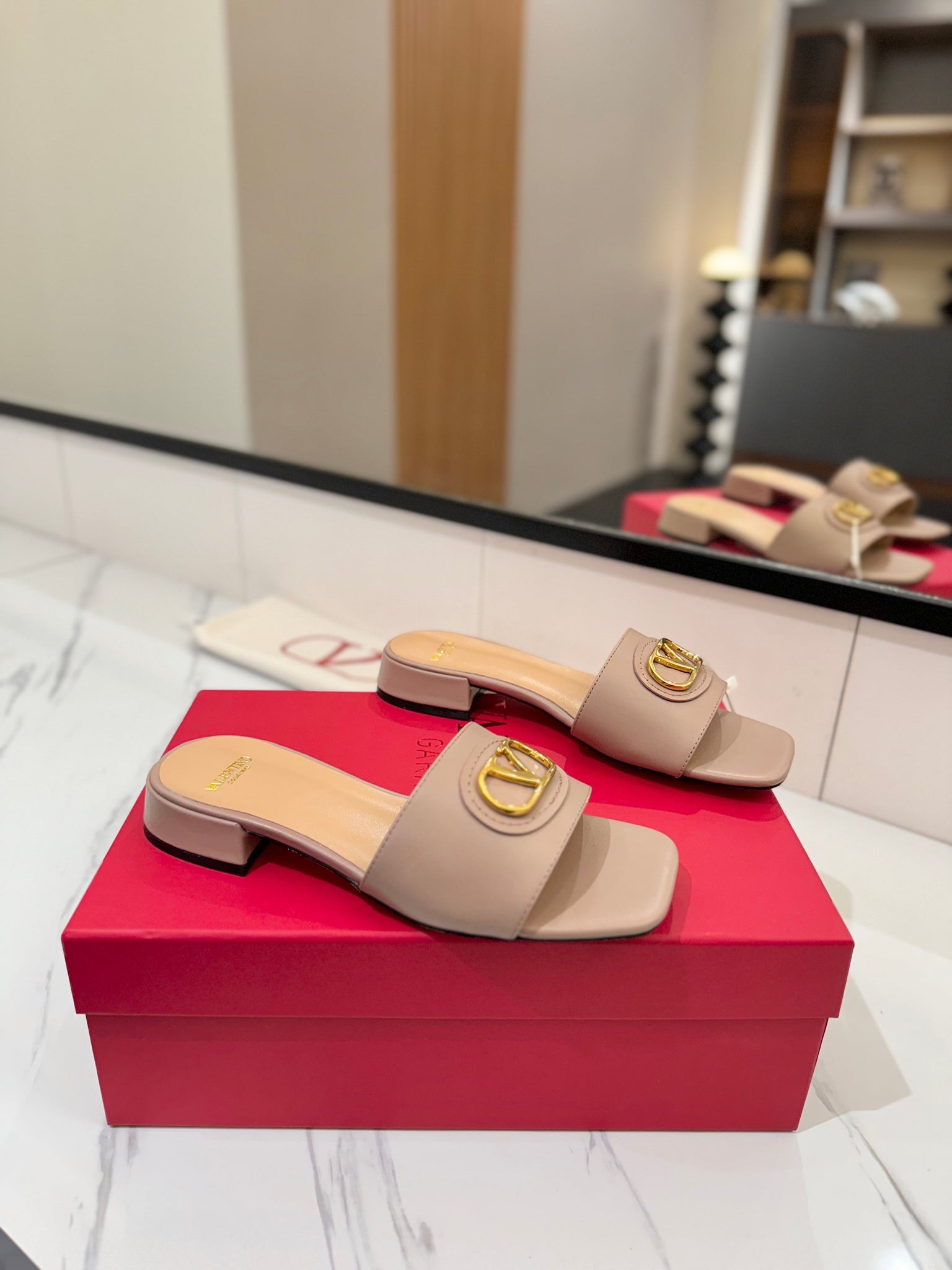 Valentino 26s Sandals Beige Smooth Calfskin With Gold Hardware