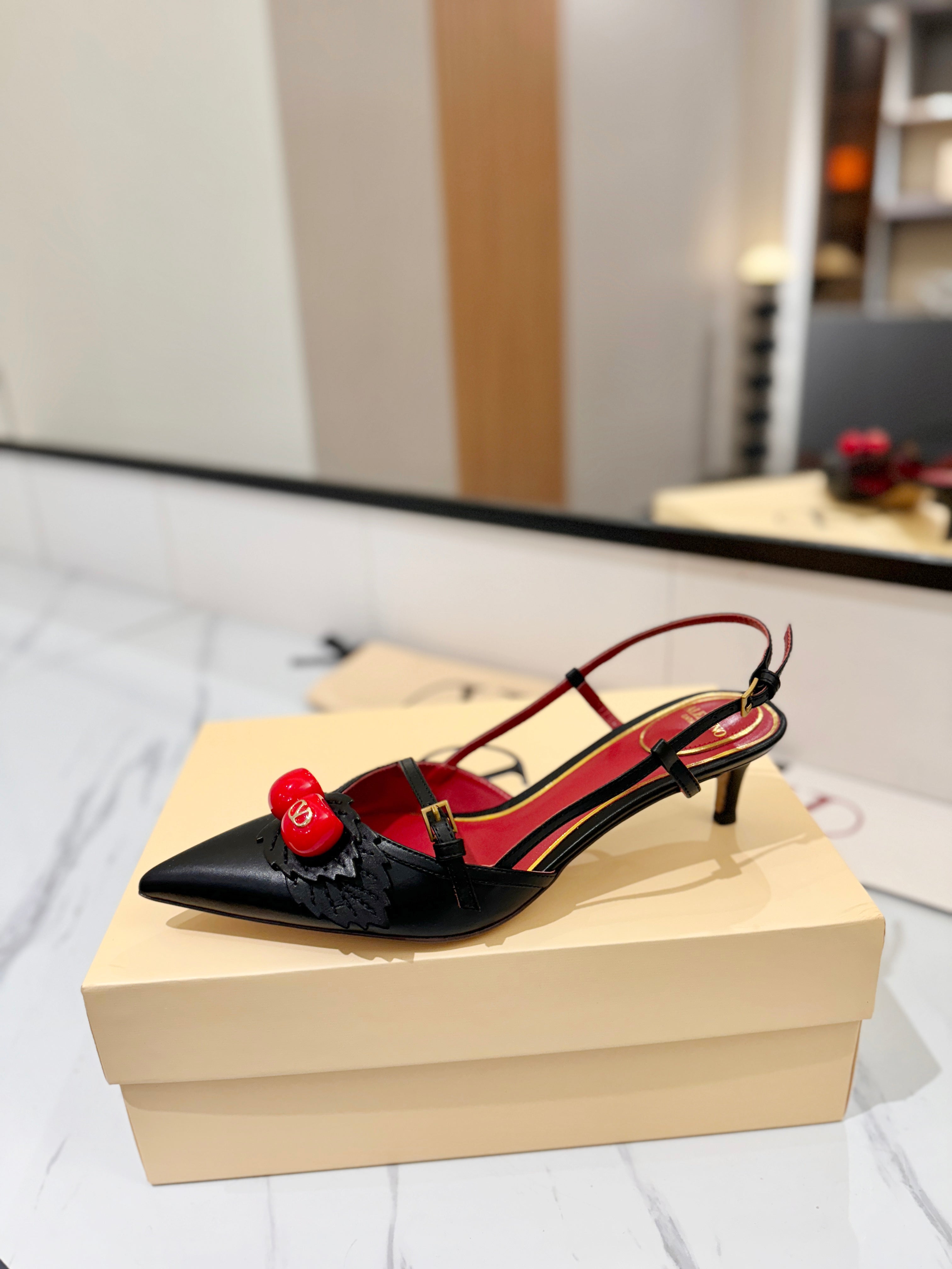 VT Cherryfic Slingback 5cm Black Leather 666317