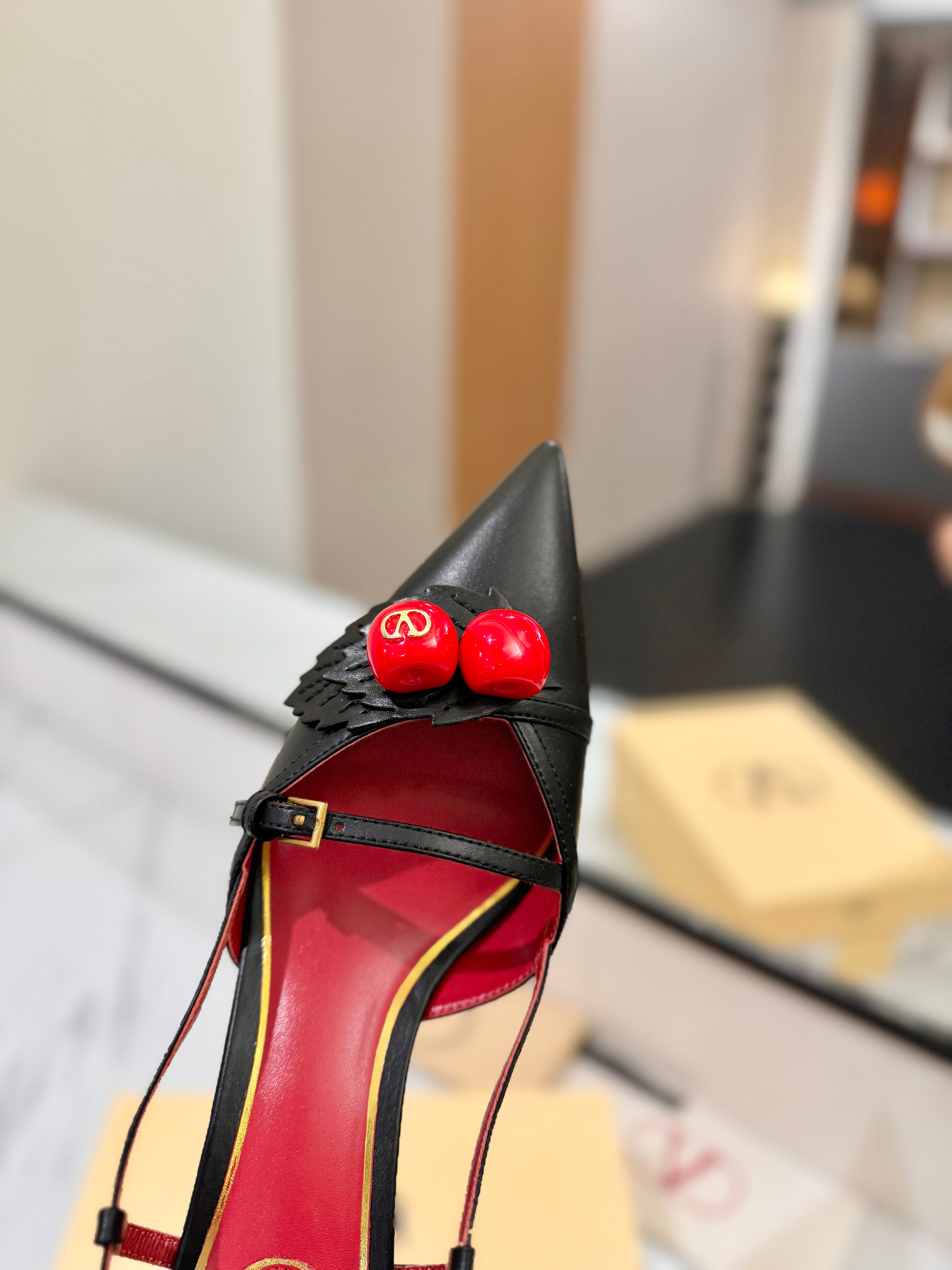 VT Cherryfic Slingback 5cm Black Leather 666317