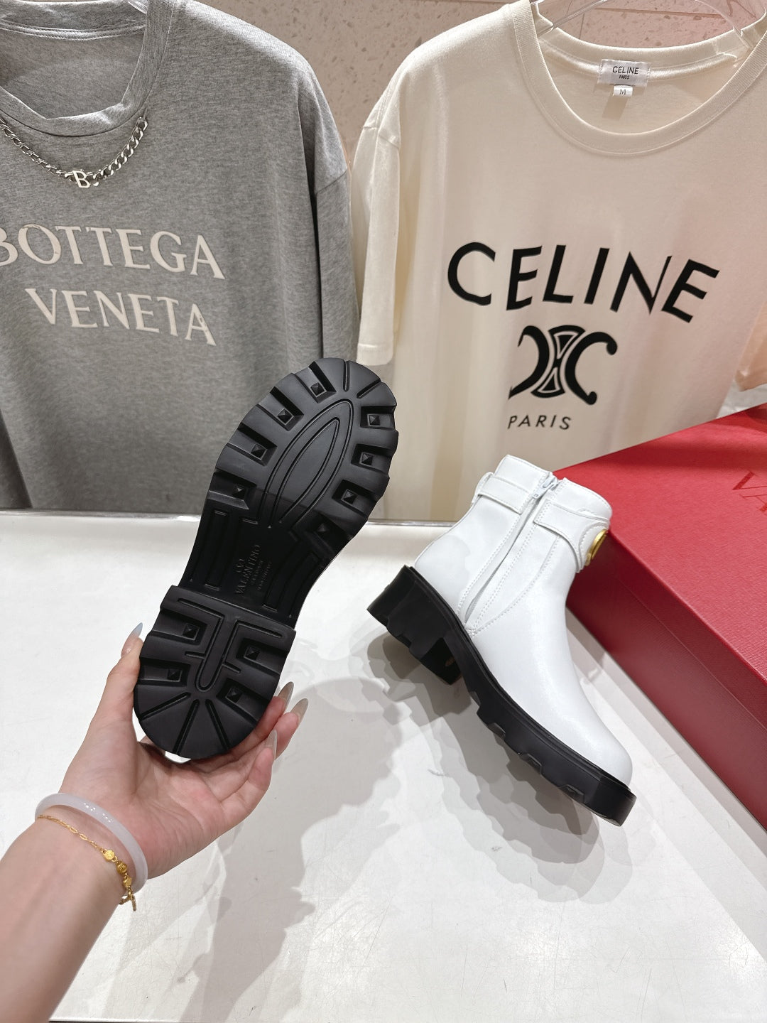 VT short boots white calfskin 174439