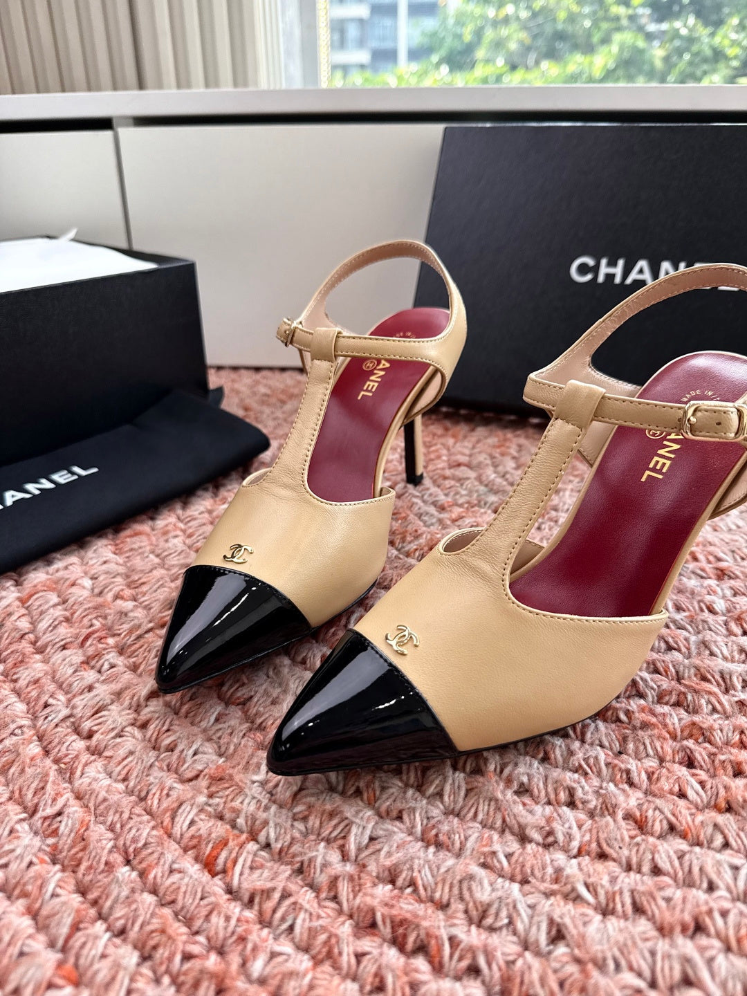 CC 26s T-Strap Slingback Pumps Beige Black Leather 933225