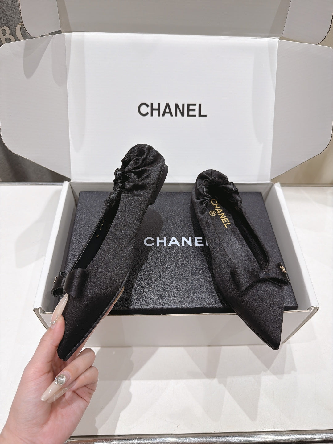 CC 26s Pointed-Toe Flats Black Satin 181373