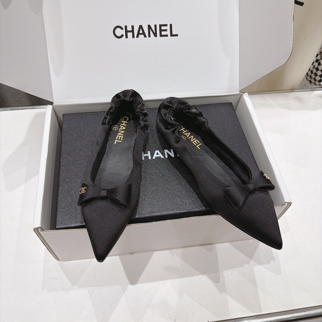 CC 26s Pointed-Toe Flats Black Satin 181373