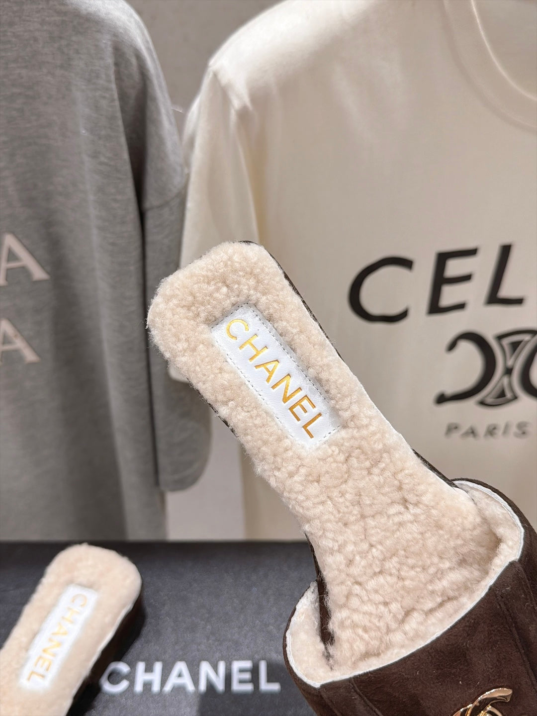 CC 26s Slides Dark Brown/White Shearling Suede 181416