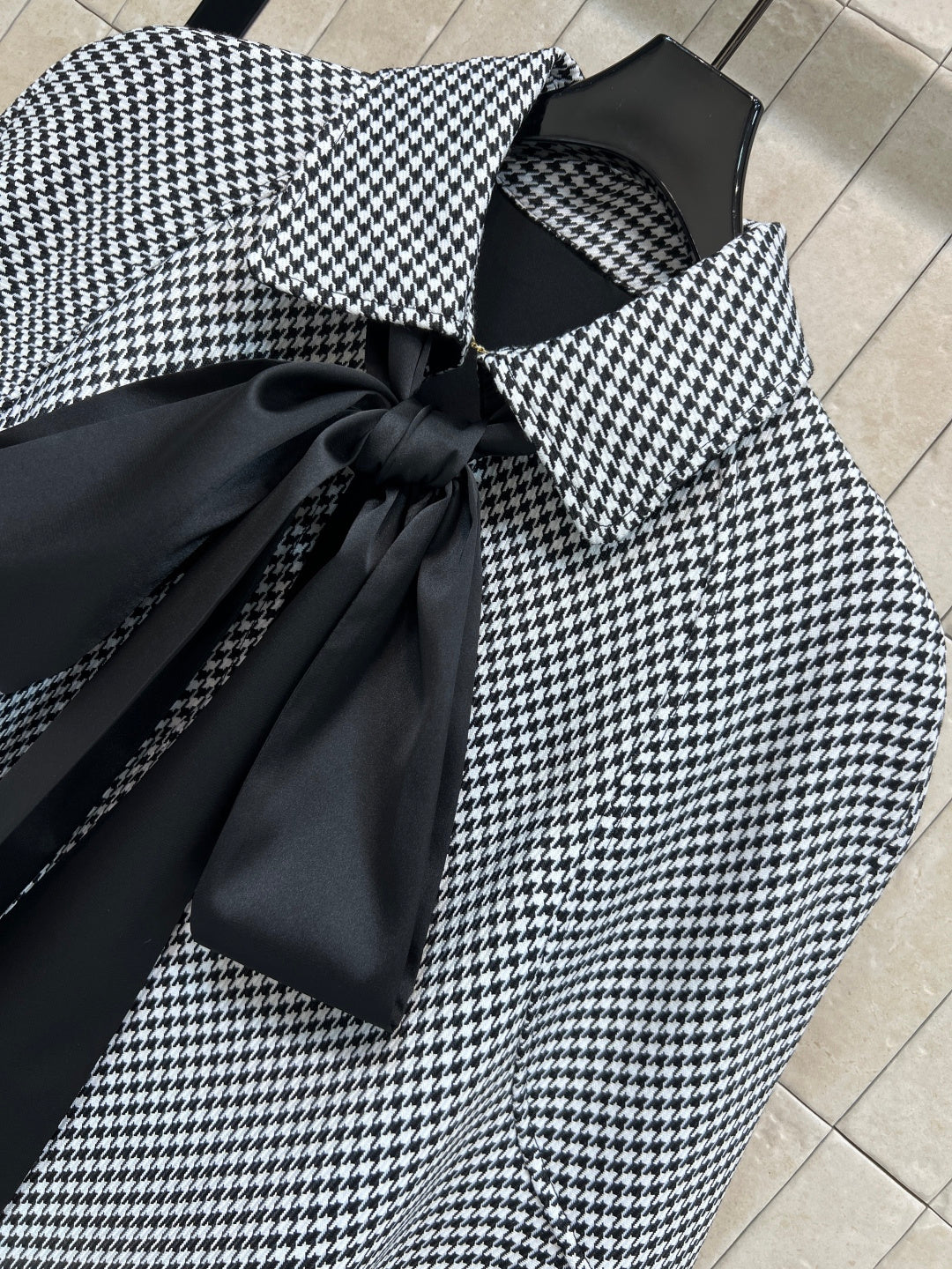 CD 26s Cape with Tied Neckline Black White Polyester Fiber