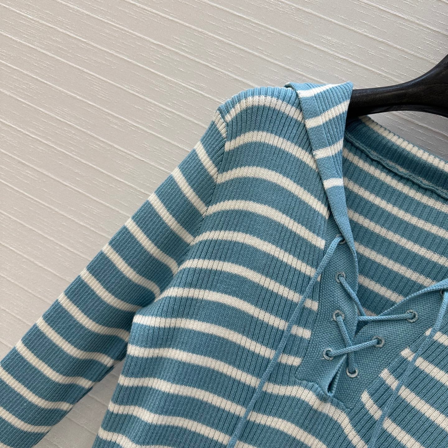 CD Navy Style Collared Sweater Ligth Blue mix White Wool