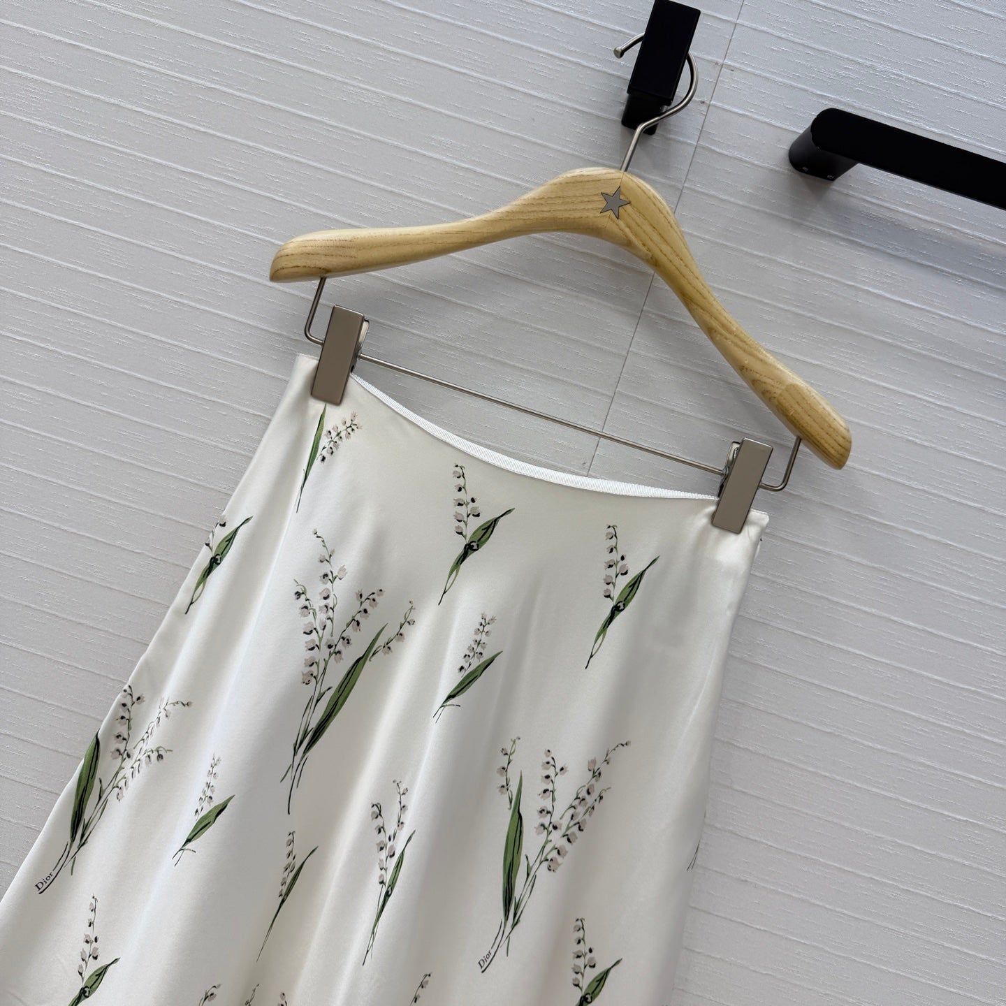 CD Mid-Length Flared Skirt White Colorful Silk 360955