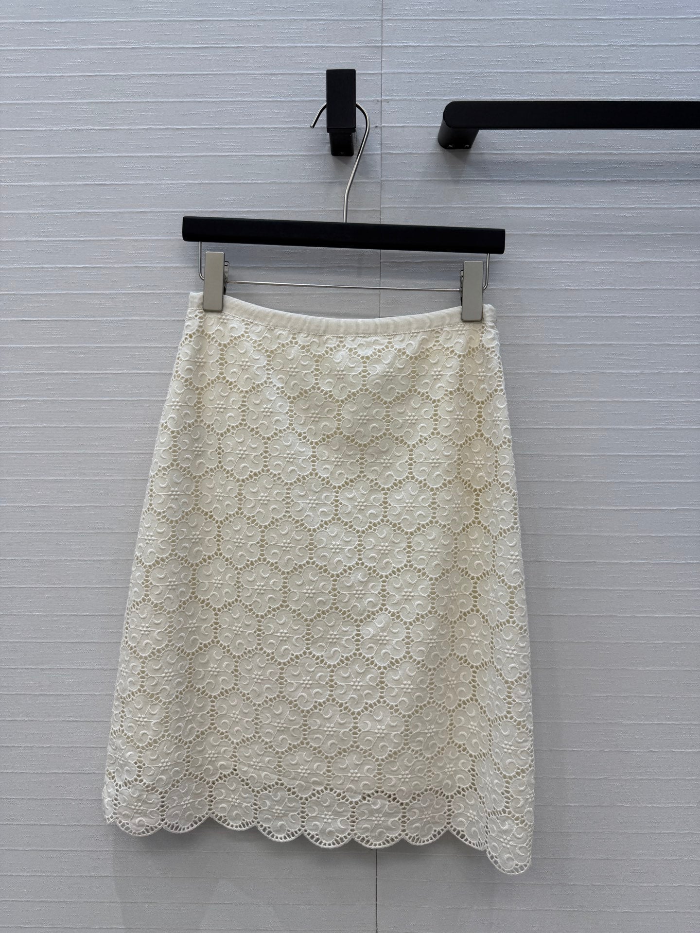 Valentino 26s Skirt Intricate Lace White Cotton 402900