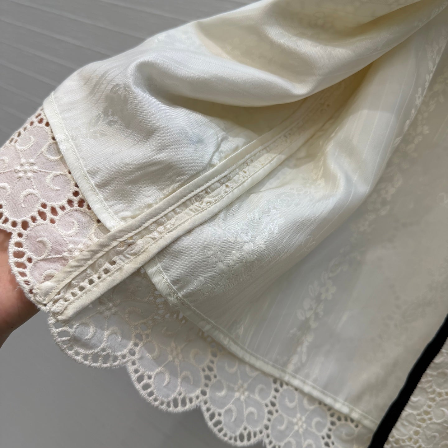 Valentino 26s Jacket Intricate Lace White Cotton 402903