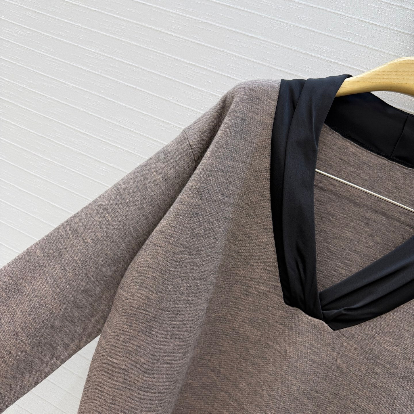 CD Long Sweater Beige Black Cashmere Knit 402869