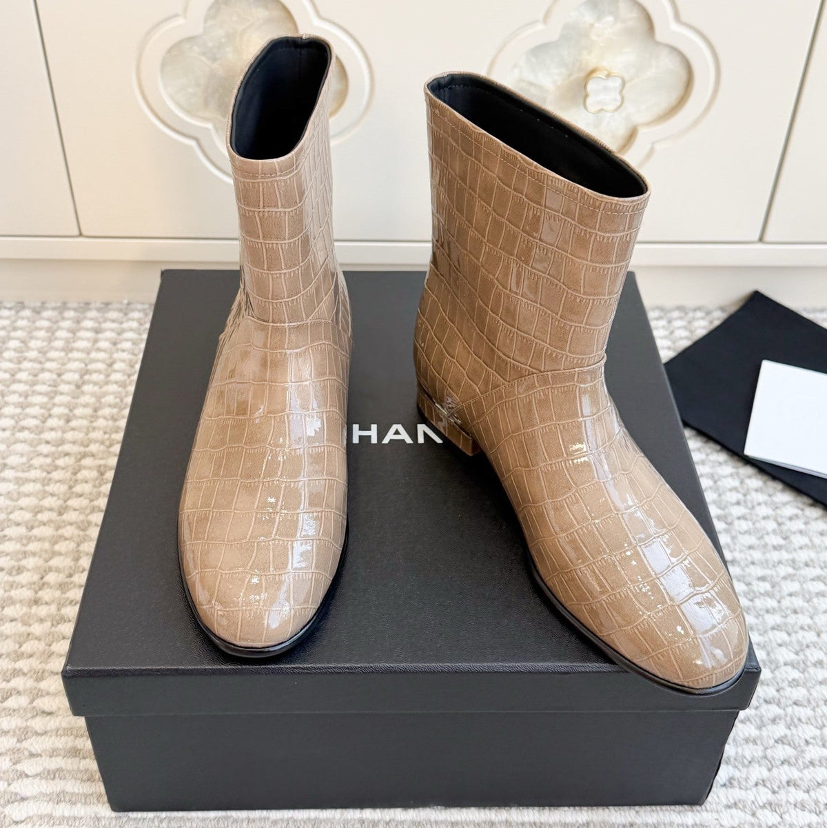 CC 26s Croc Embossed Ankle Boots Beige Patent 122041