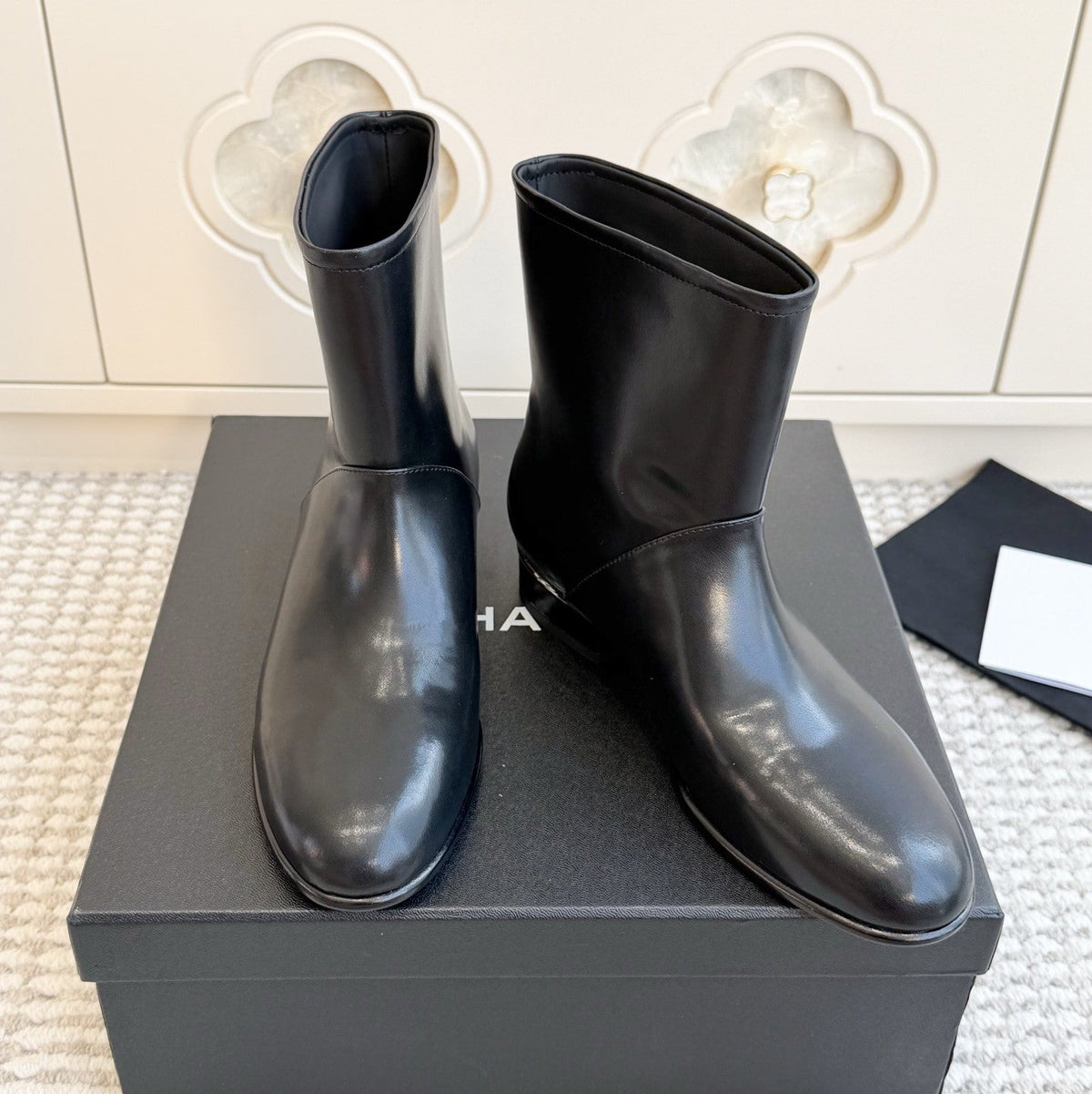 CC 26s Ankle Boots Black Black Leather 122042