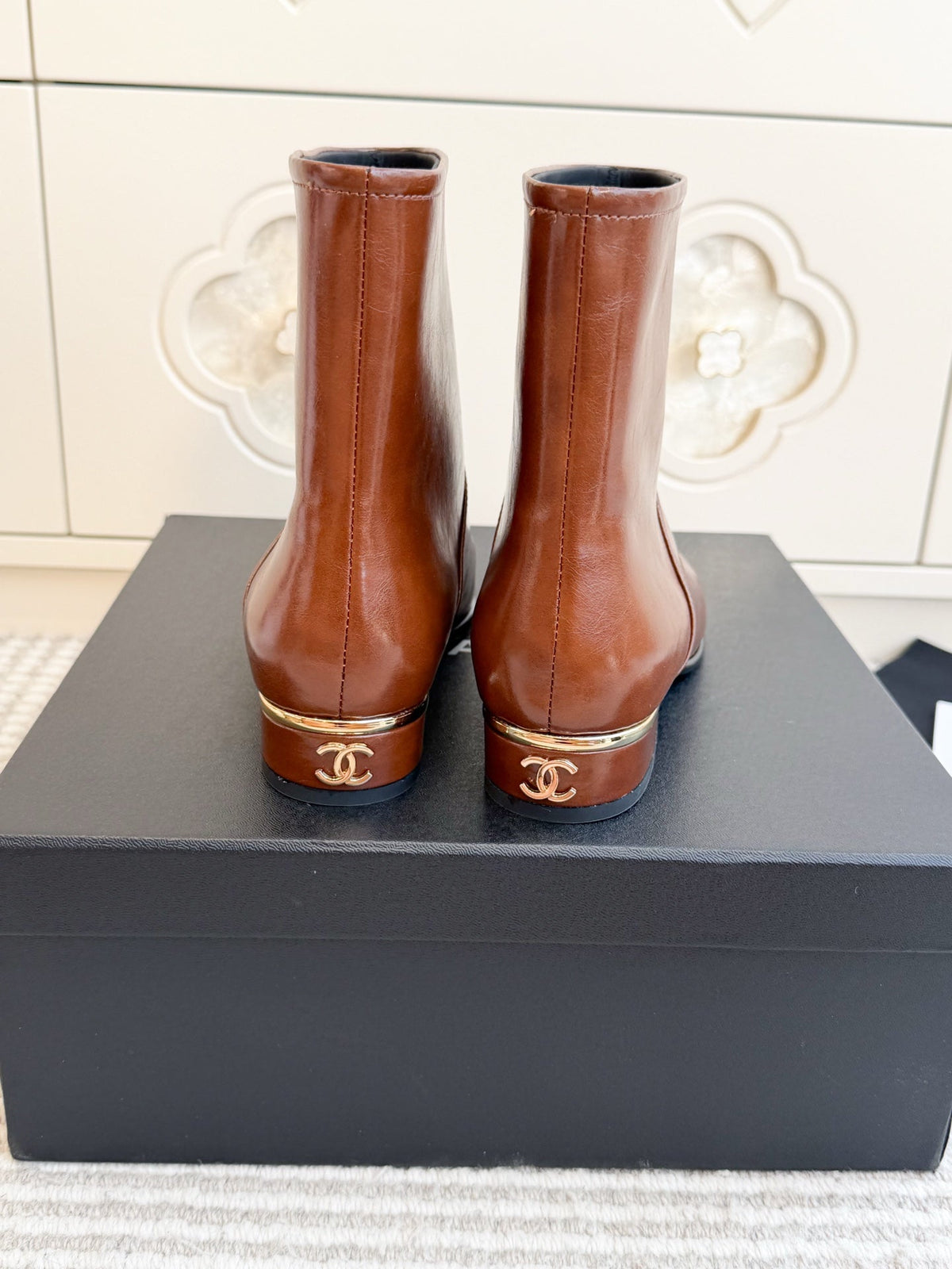 CC 26s Ankle Boots Brown Black Leather 122045