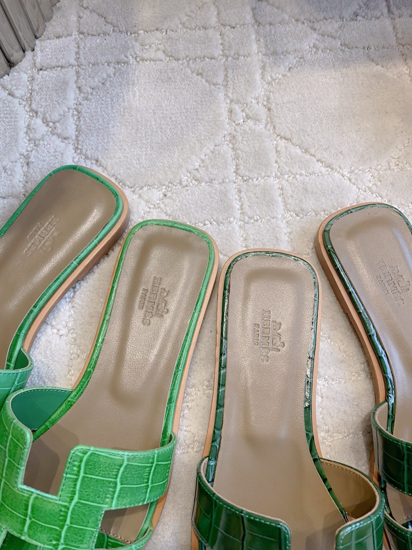 HM 26s Oran Sandal Green Alligator Embossed Leather 724323