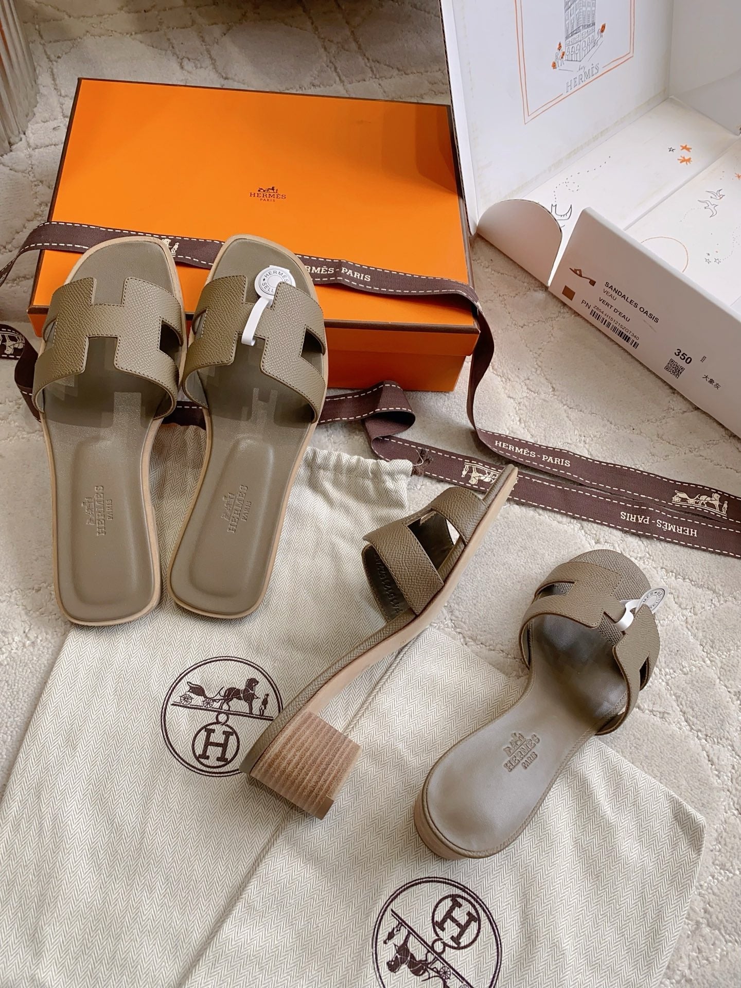 HM 26s Oran Sandal Light Taupe Espom Goatskin 724271