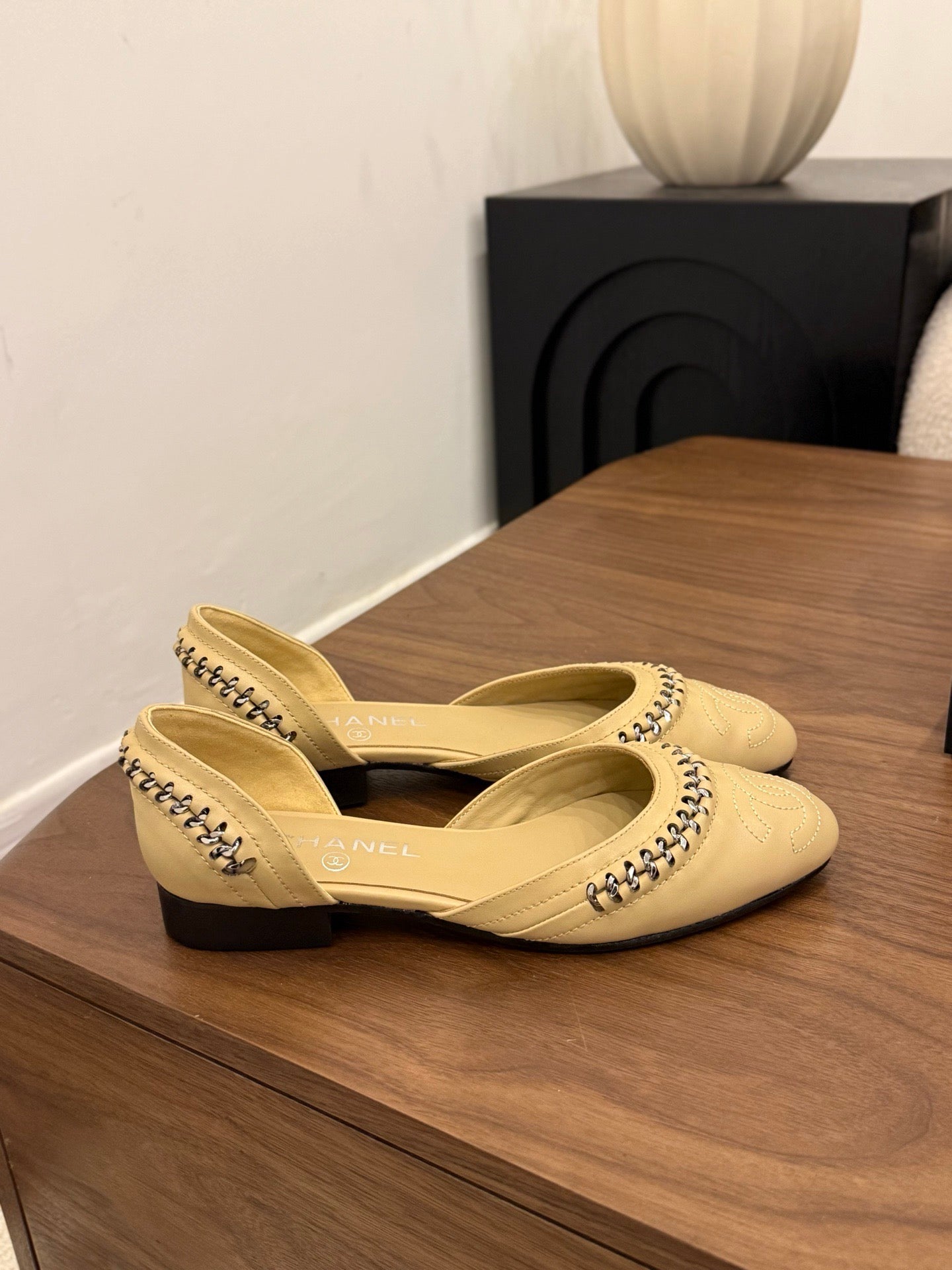 CC 2026 SlingBack Flat Braided Chain Beige Calfskin 676192