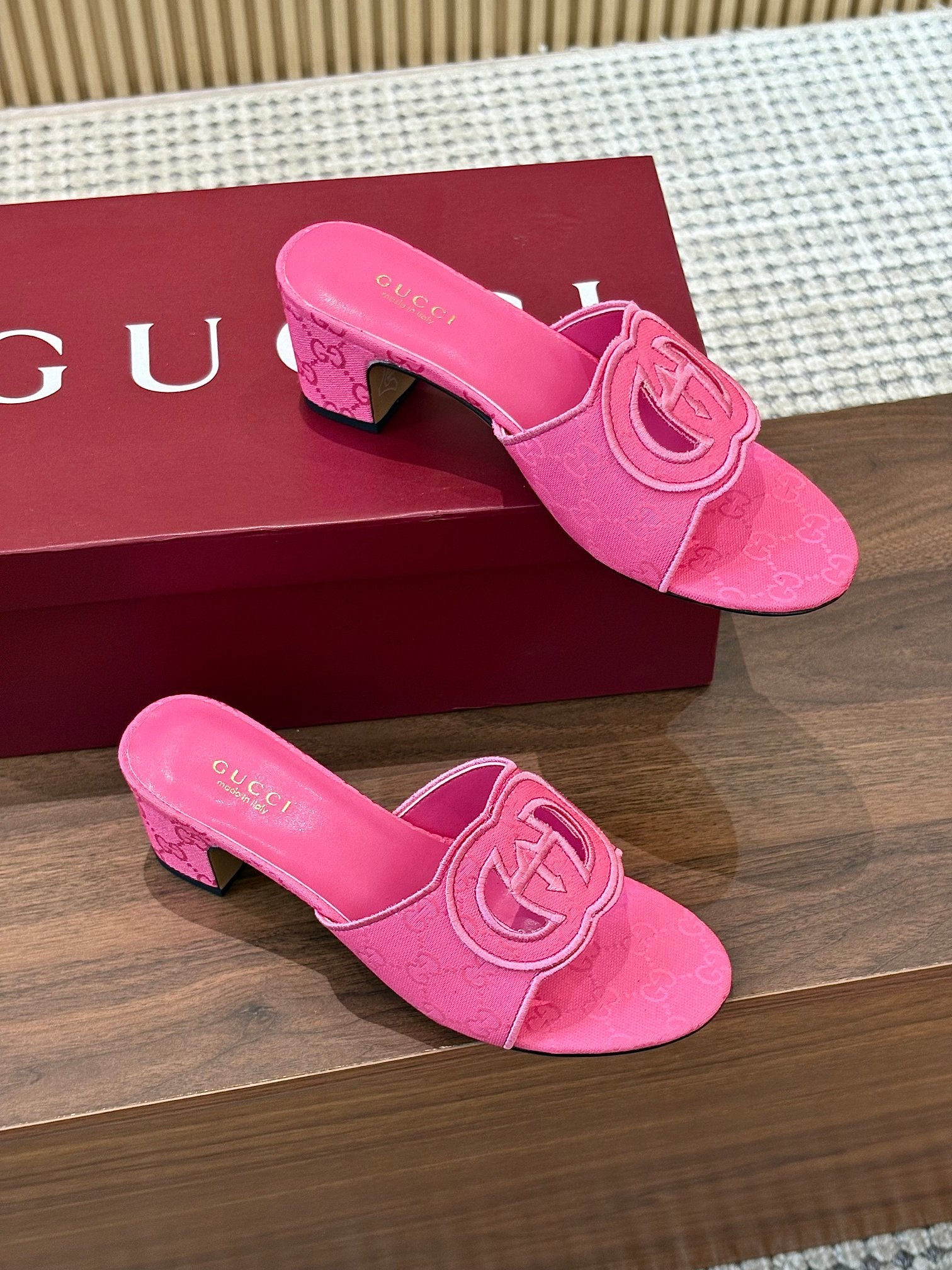 GG Interlocking G Cutout Sandals 5.5cm Hot Pink Canvas 646503