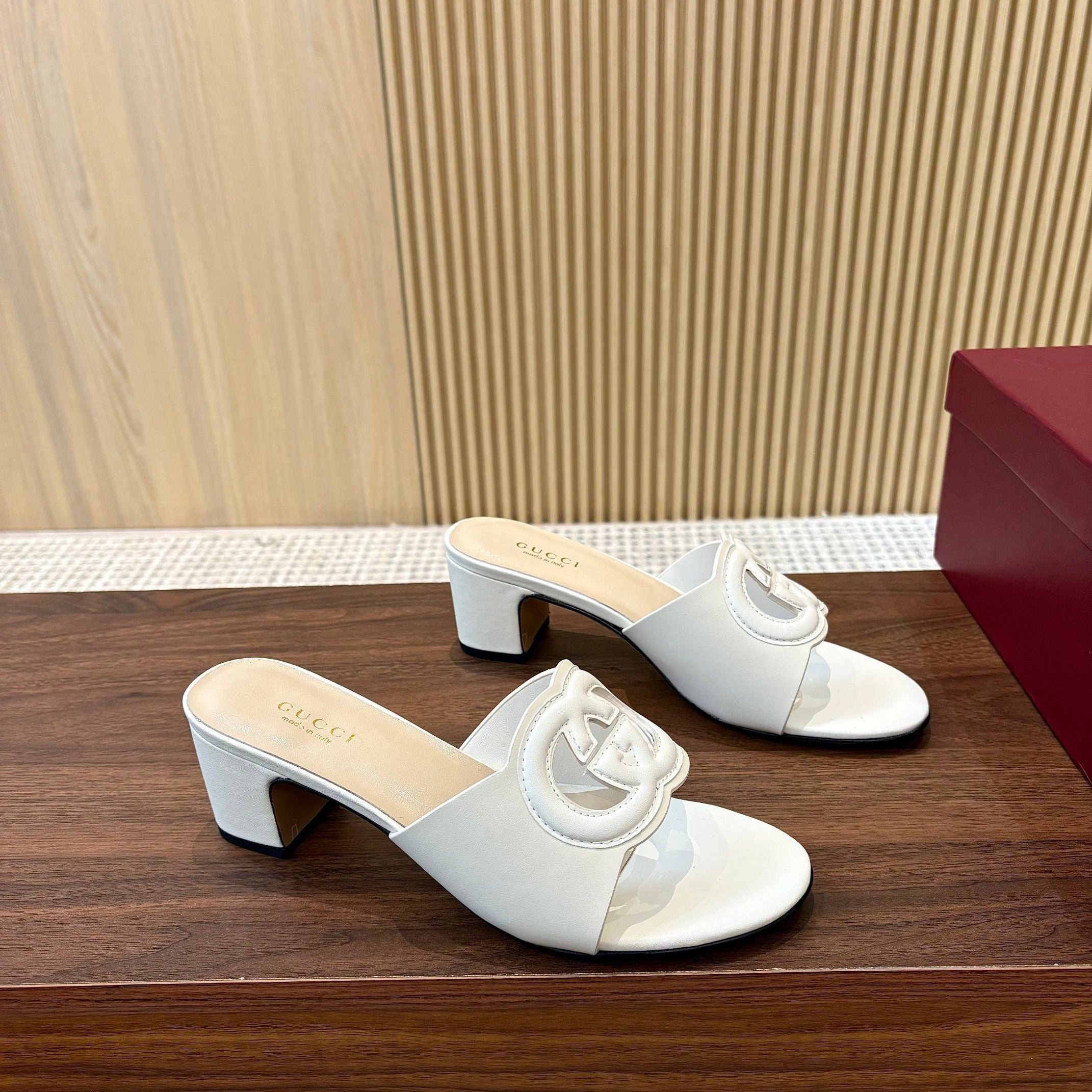 GG Interlocking G Cutout Sandals 5.5cm White Sheepskin 646497