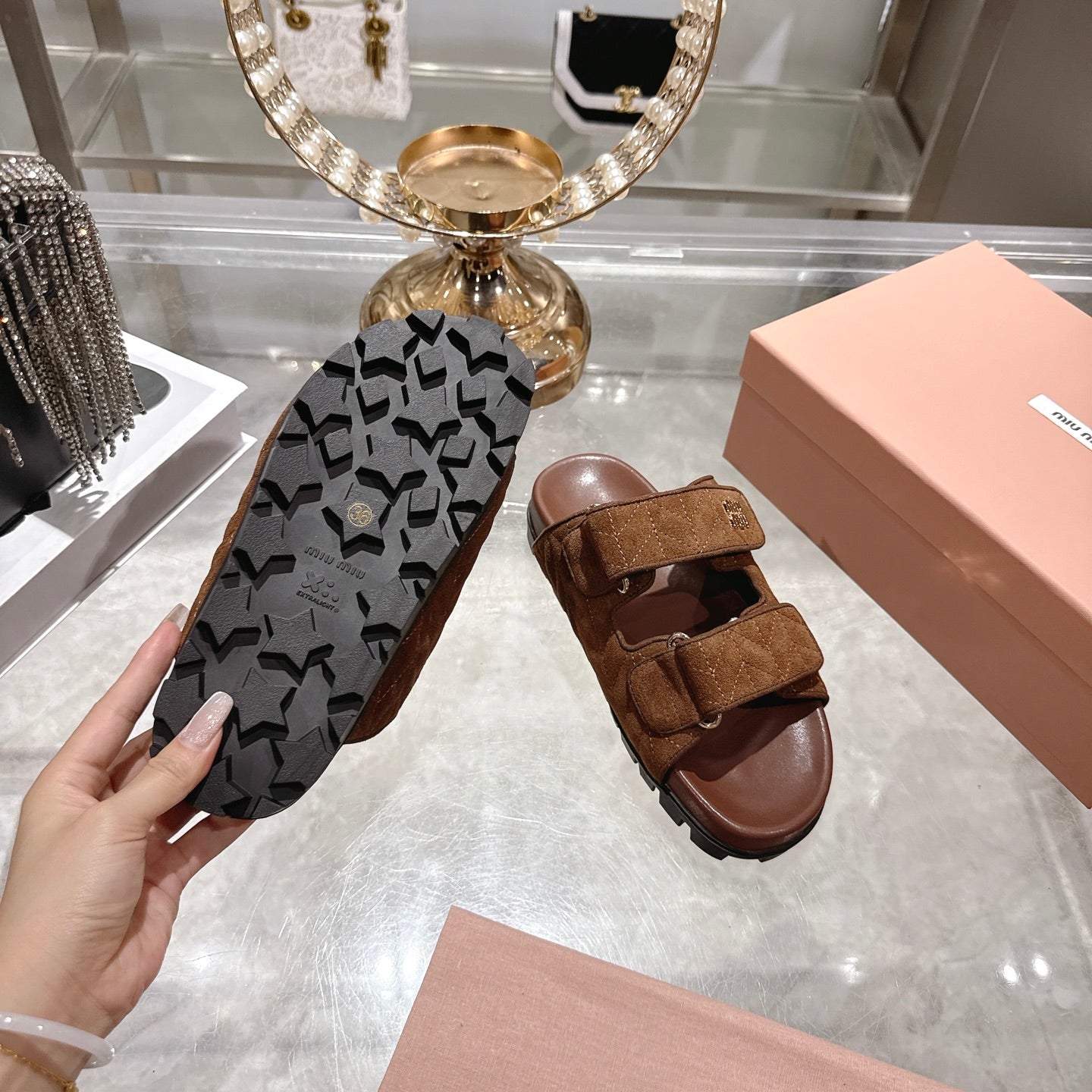 Miu Comfort Sandals Coffee Quilted Suede 751304