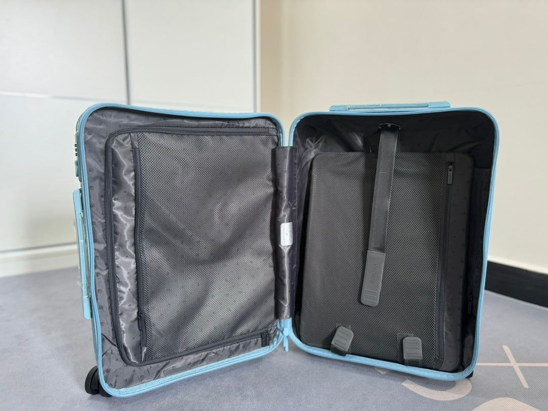 Rimowa 2025 Essential Suitcase Glacier Blue Polycarbonate 274073