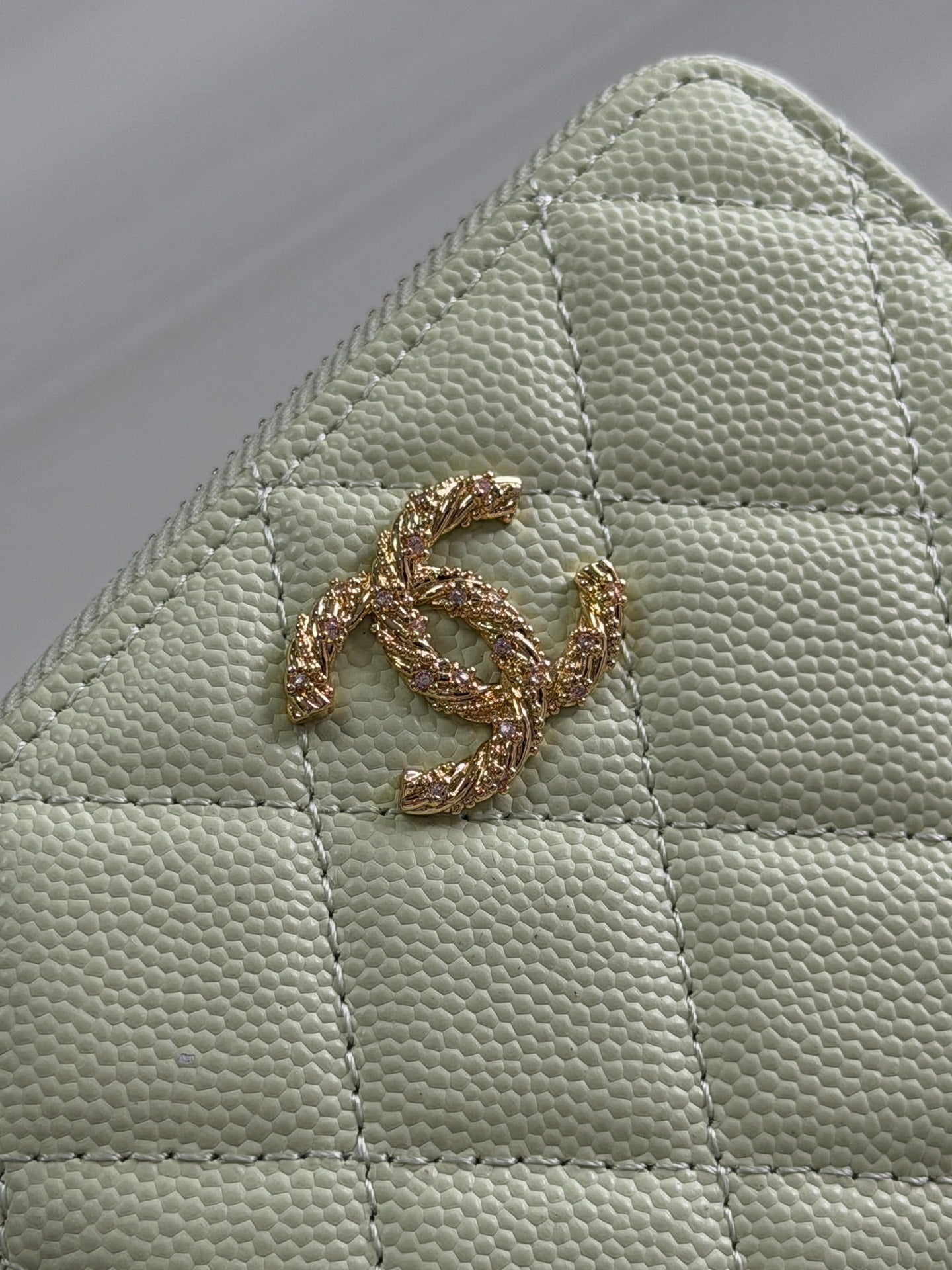 CC 26P Zipper Card Holder Light Yellow Quited Caviar Leather
