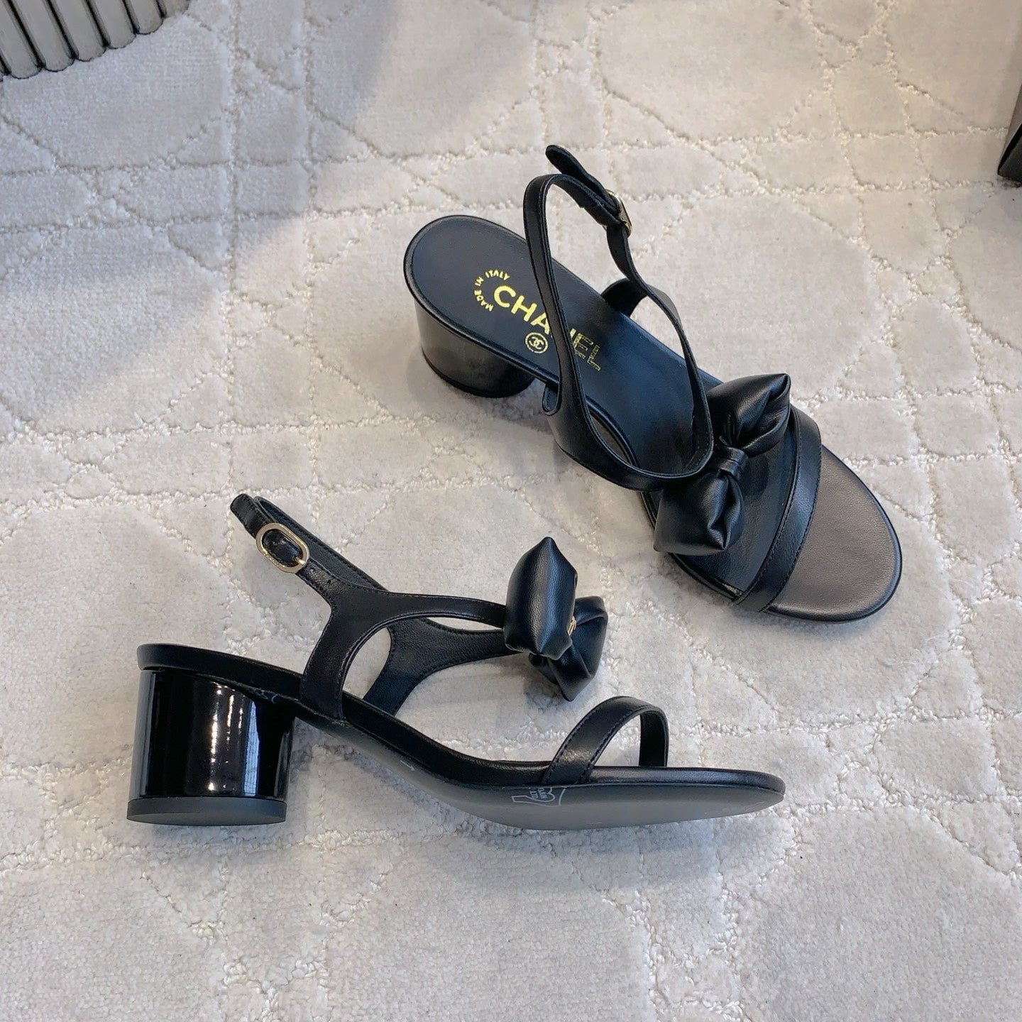 CC 26s Bow-Tie Sandals 6.5cm Black Lambskin 906127