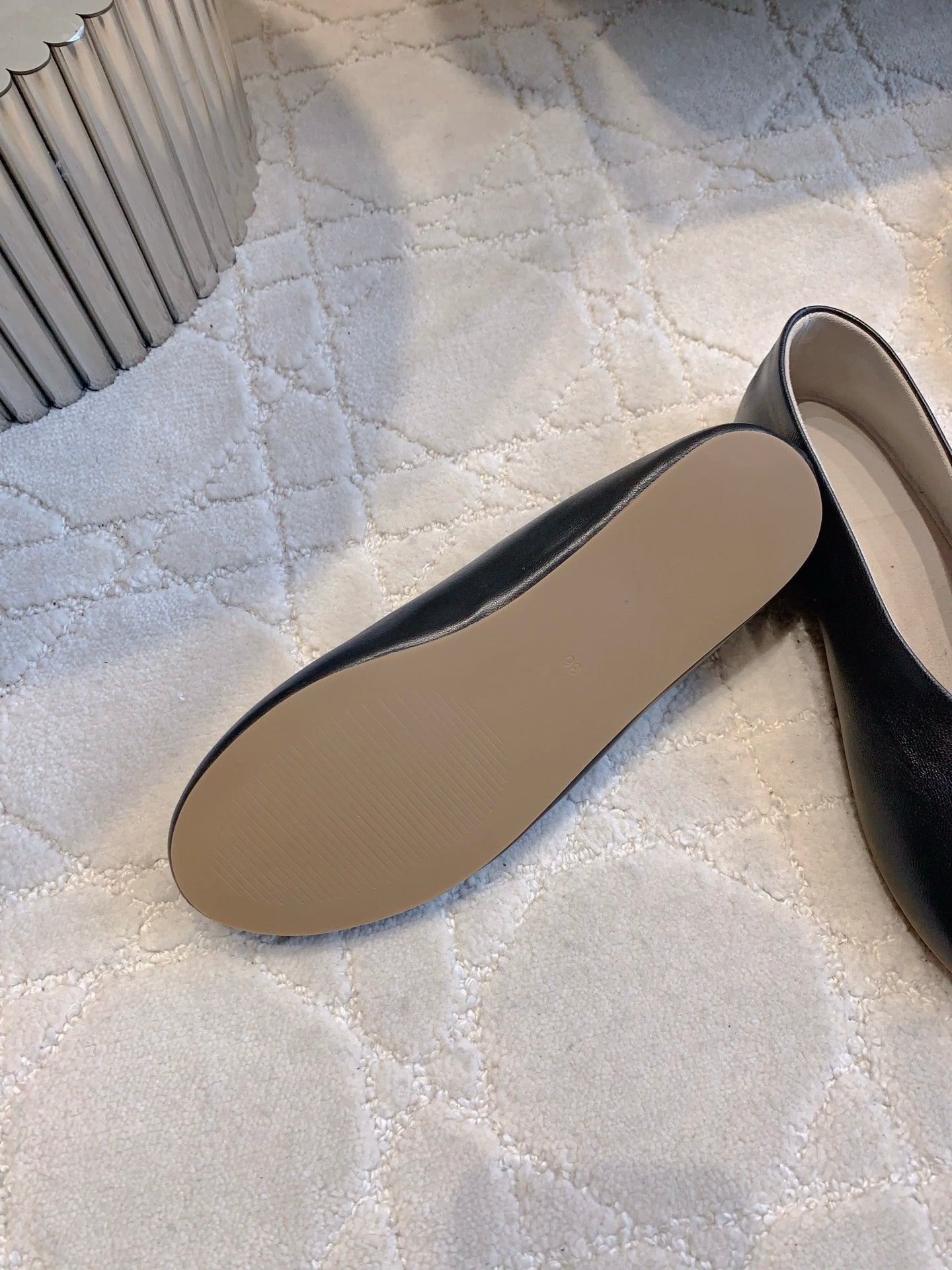 The Row 2025 Ballet Flat Black Sheepskin 557424