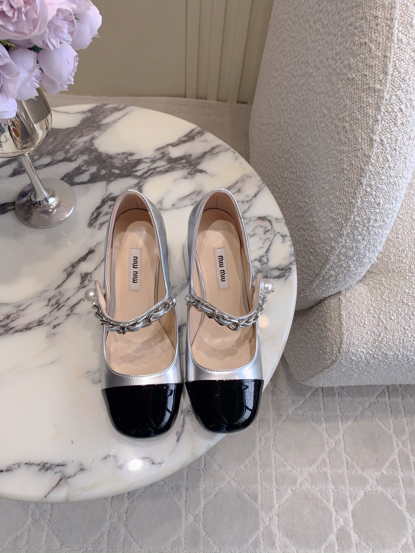 Miu Bicolor Cap-Toe Pumps Black Sliver Patent Leather 724258