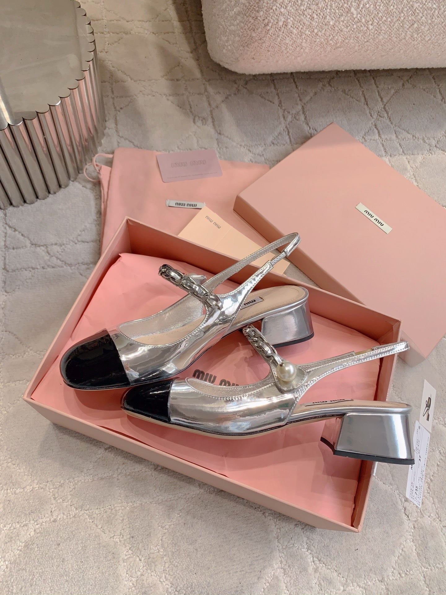 Miu Bicolor Cap-Toe Slingback 4cm Black Sliver Patent Leather 724259