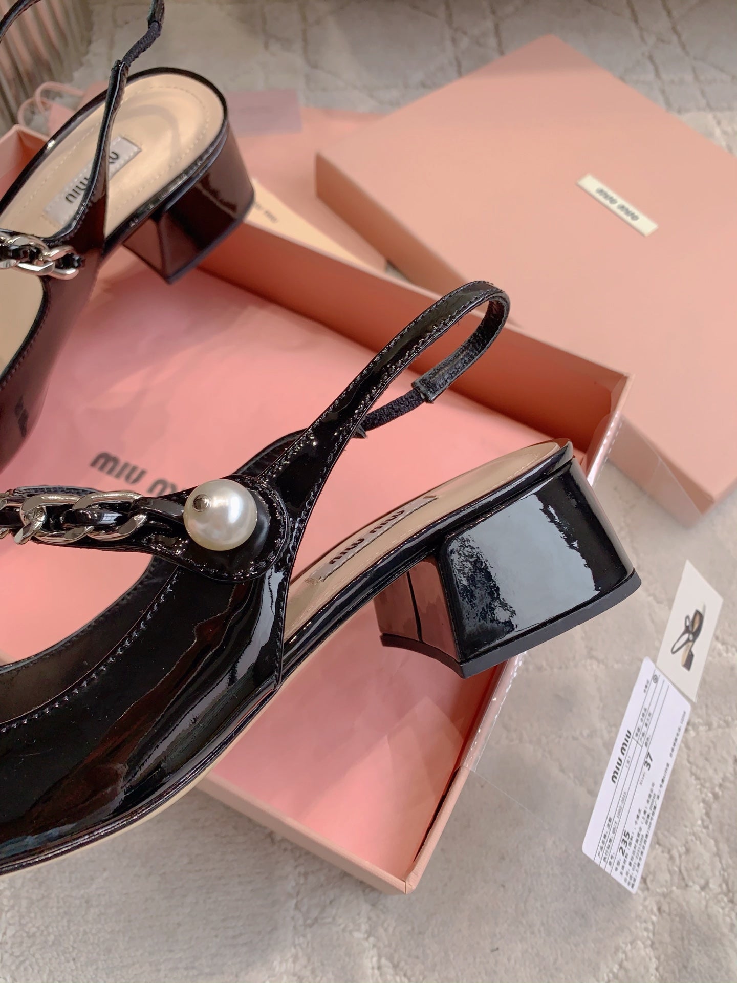 Miu Bicolor Cap-Toe Slingback 4cm Black White Patent Leather 724261