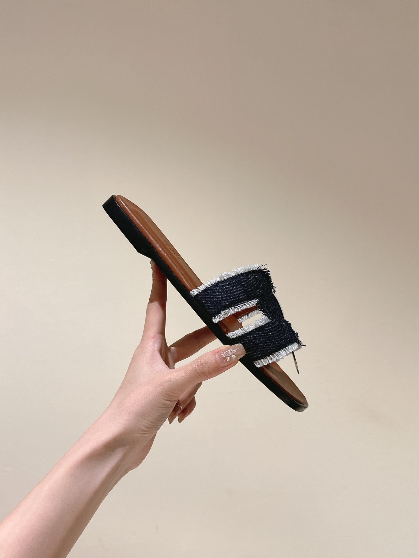 0ran sandal black denim brown calfskin