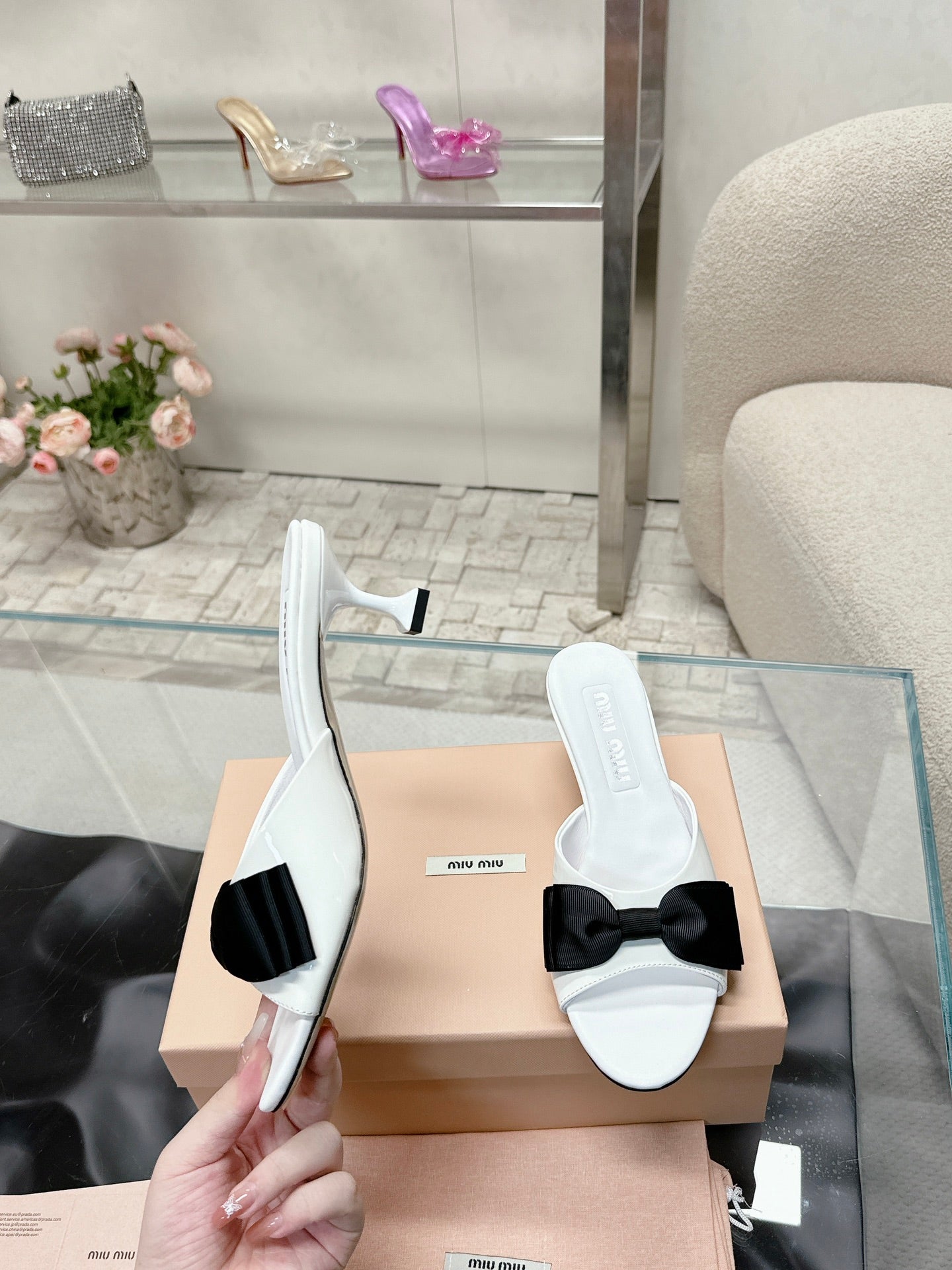 Miu Mordoré Black Bows Mules  50mm White Cowhide 445522