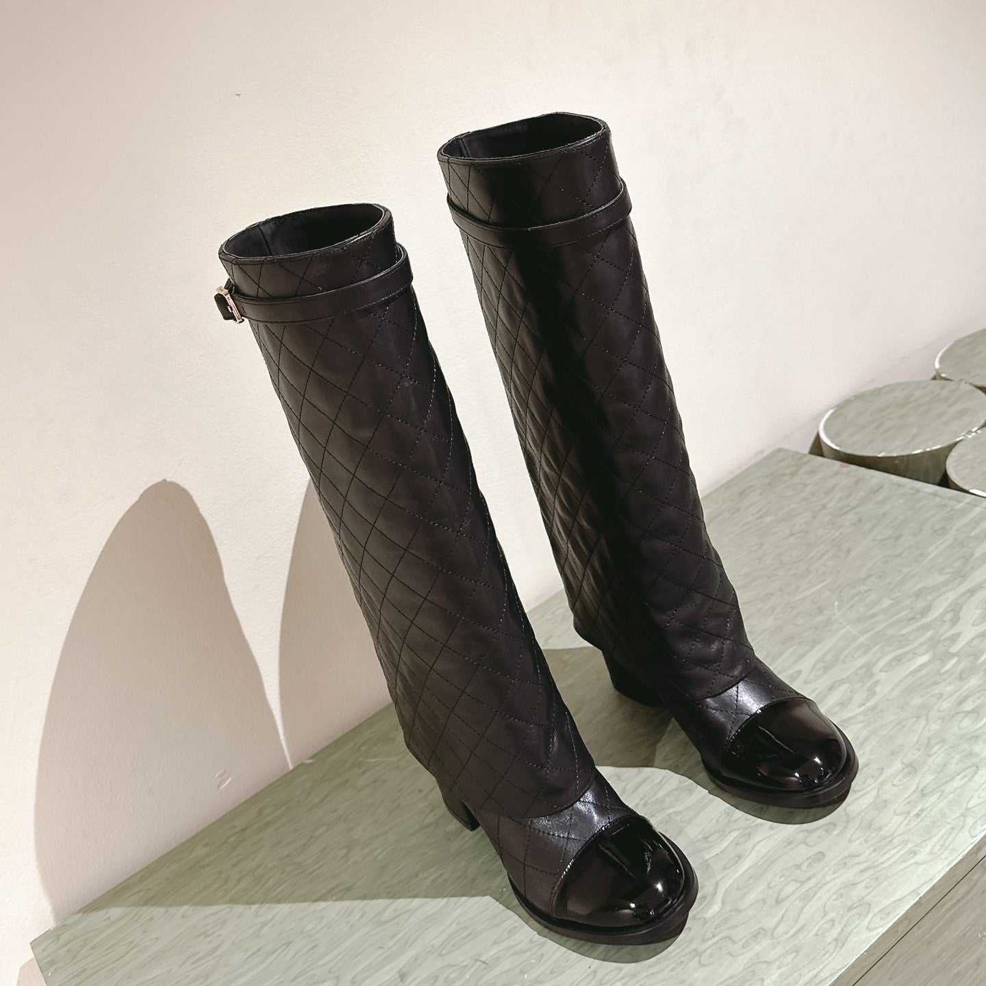 CC 24ss  Fold-Over High Boots 40mm Black Quilted Sheepskin 447476