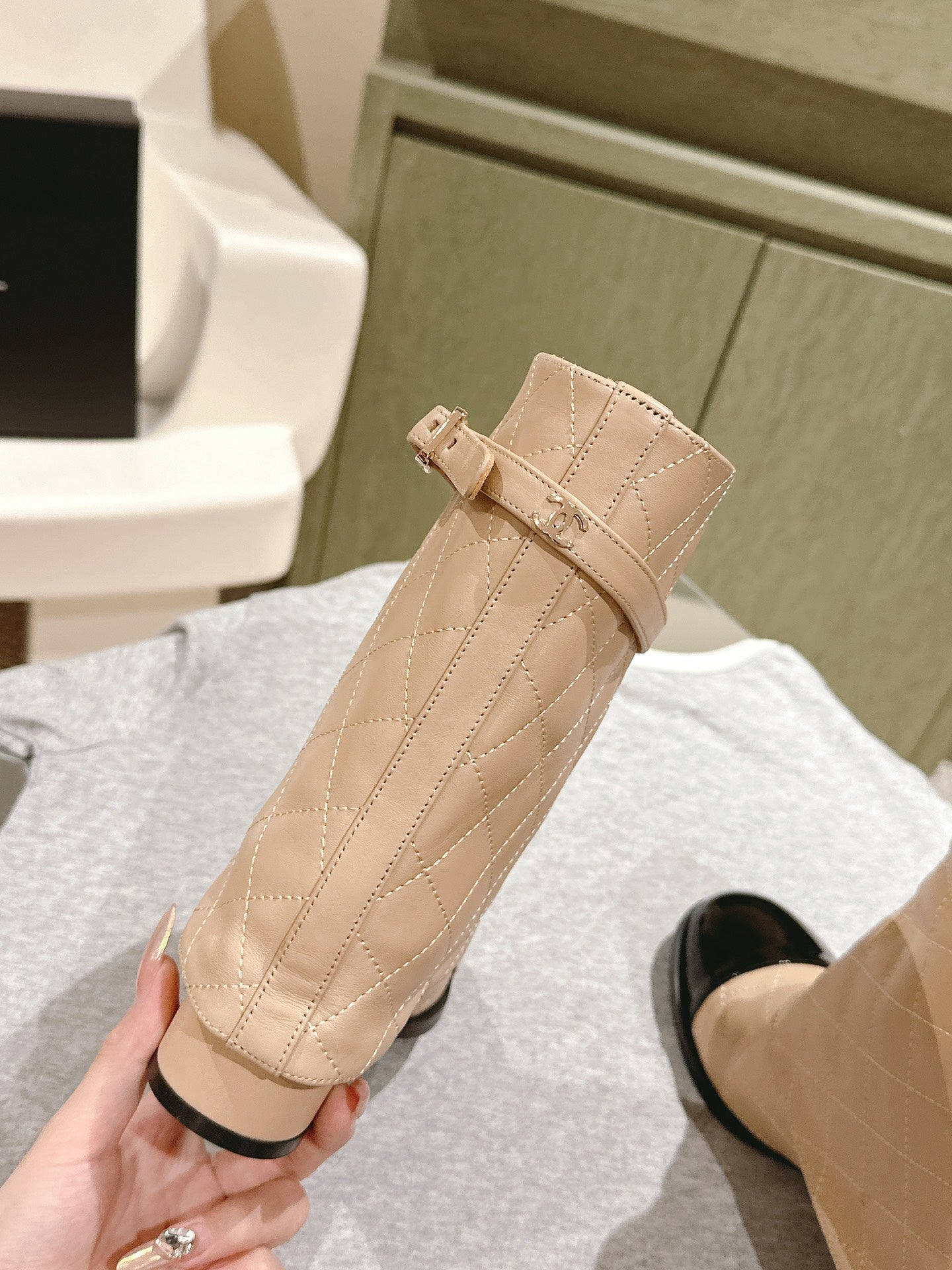 CC 24ss  Fold-Over Low Boots 40mm Beige Quilted Sheepskin 447477