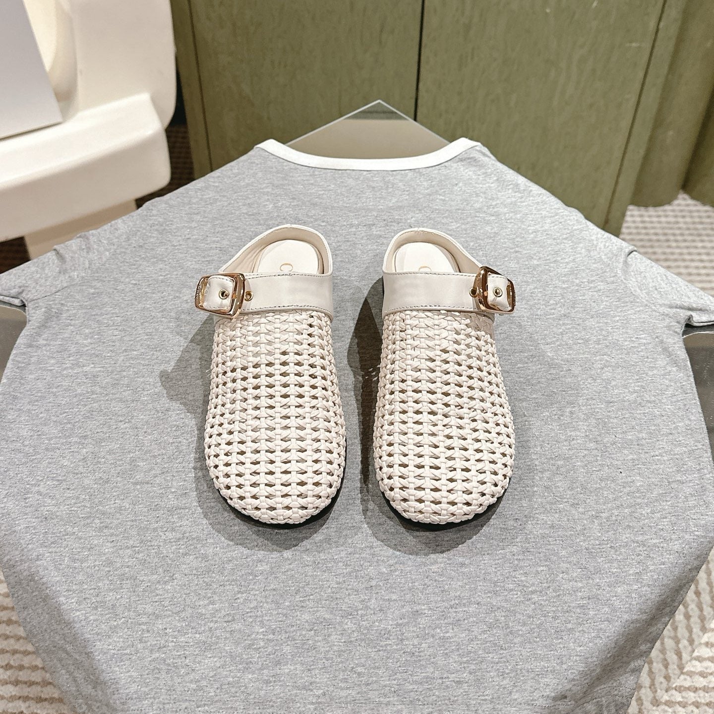 Chloé 26S Woven Mules in Light Beige Calfskin