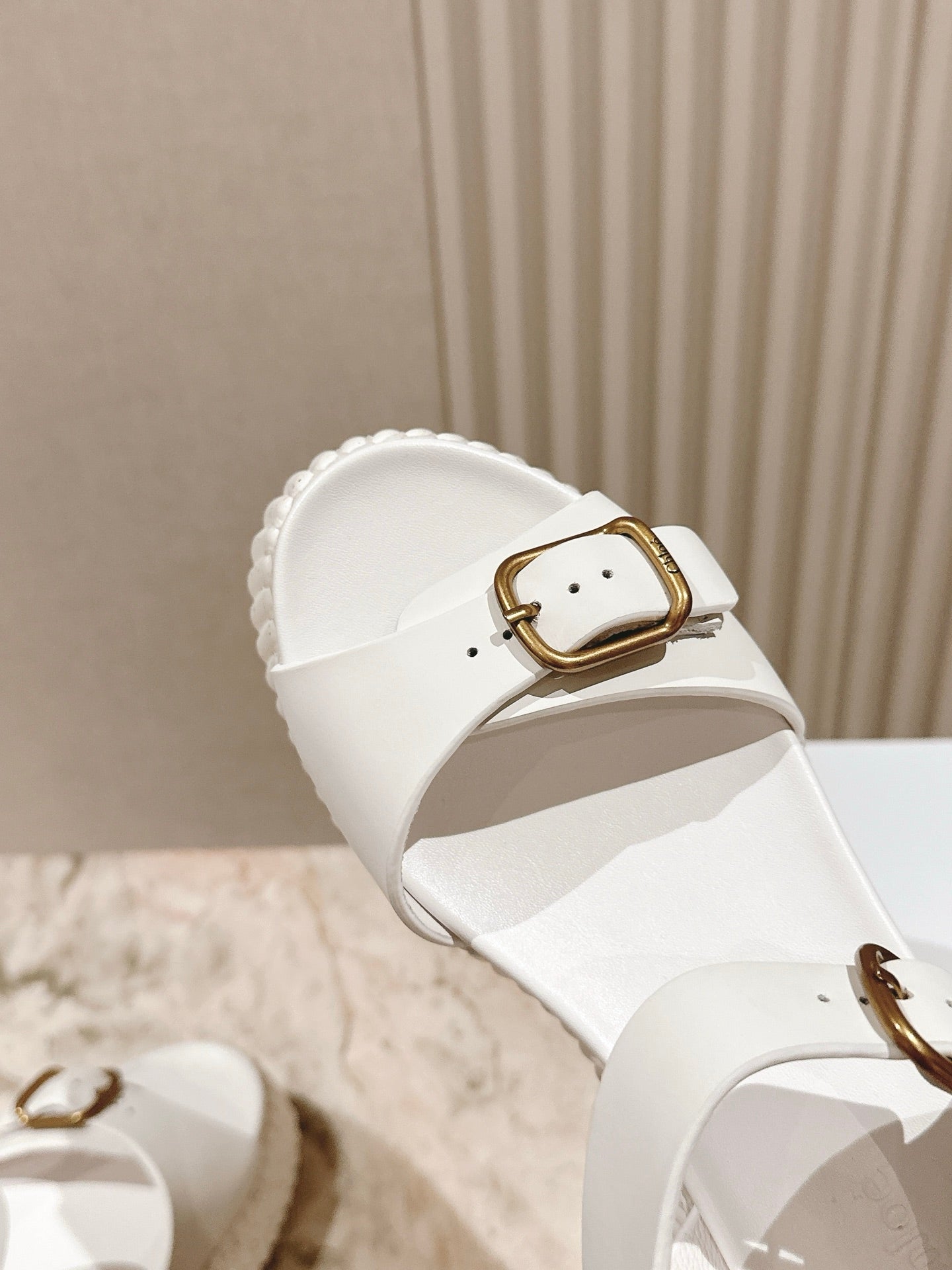 Chloé 26S High-Heeled Sandals in White Lambskin with Gold Hardware