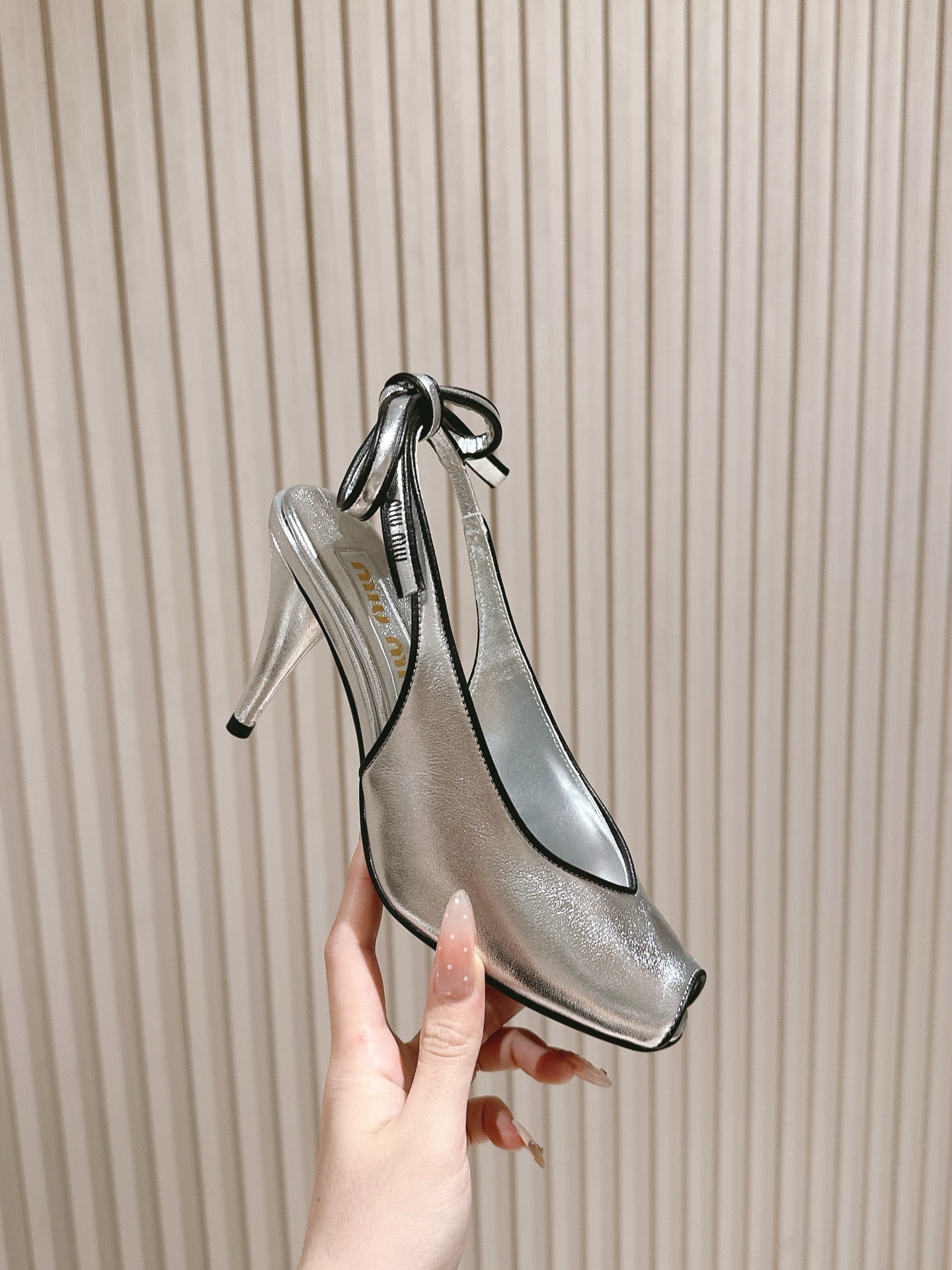 Miu Mordoré Slingback Pumps 85mm Sliver Cowhide Sheepskin 445795