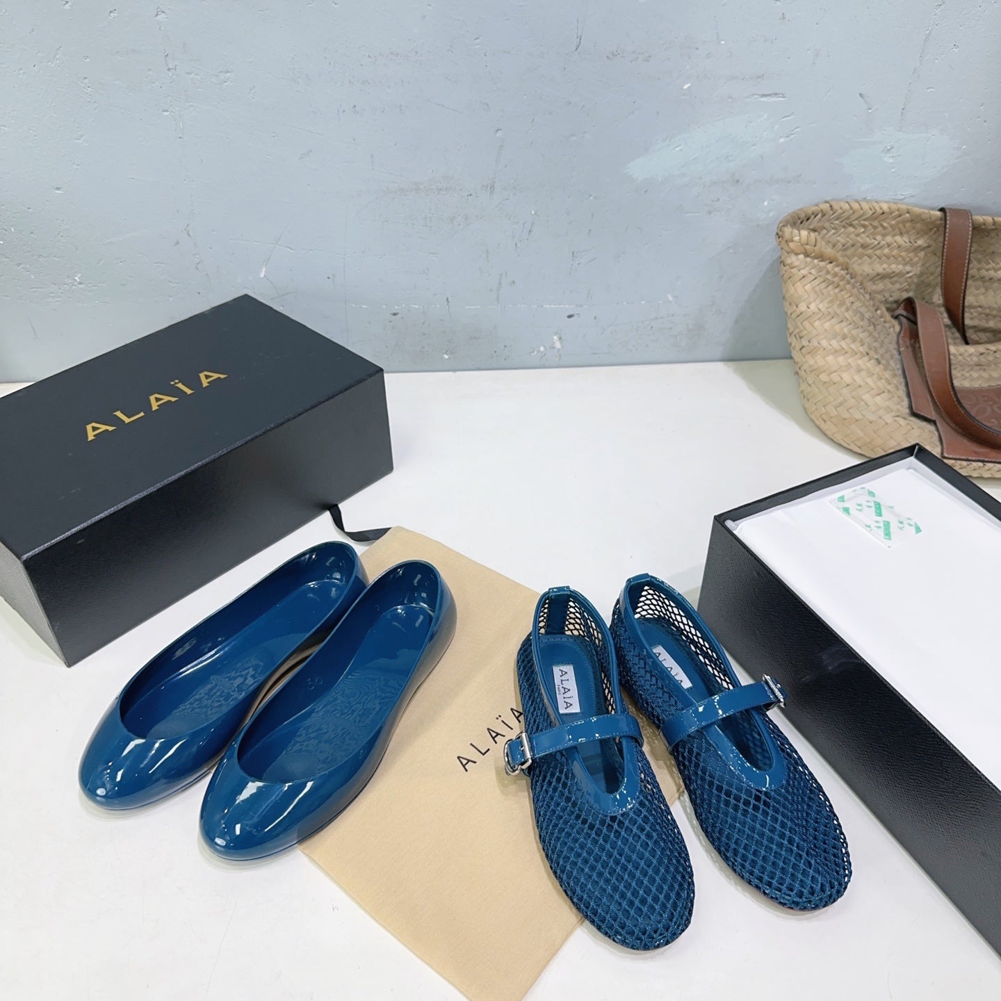 Alaia Ballet Flats Blue Mesh Patent Leather 674312