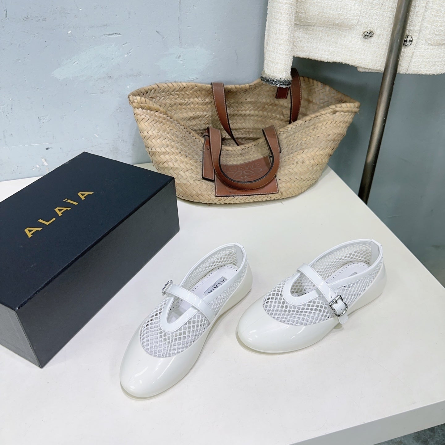 Alaia Ballet Flats White Mesh Patent Leather 674314