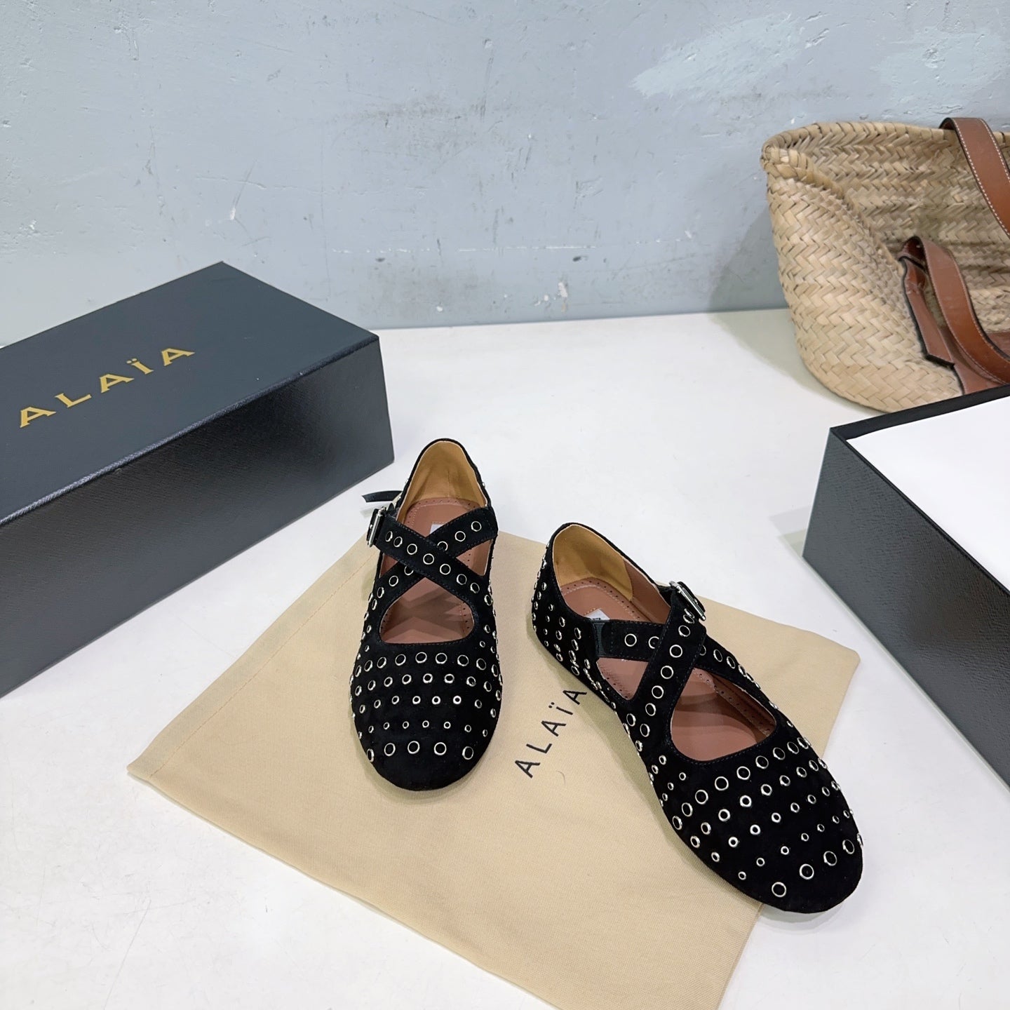 Alaia Criss Cross Ballet Flats With Eyelets Black Suede 674306