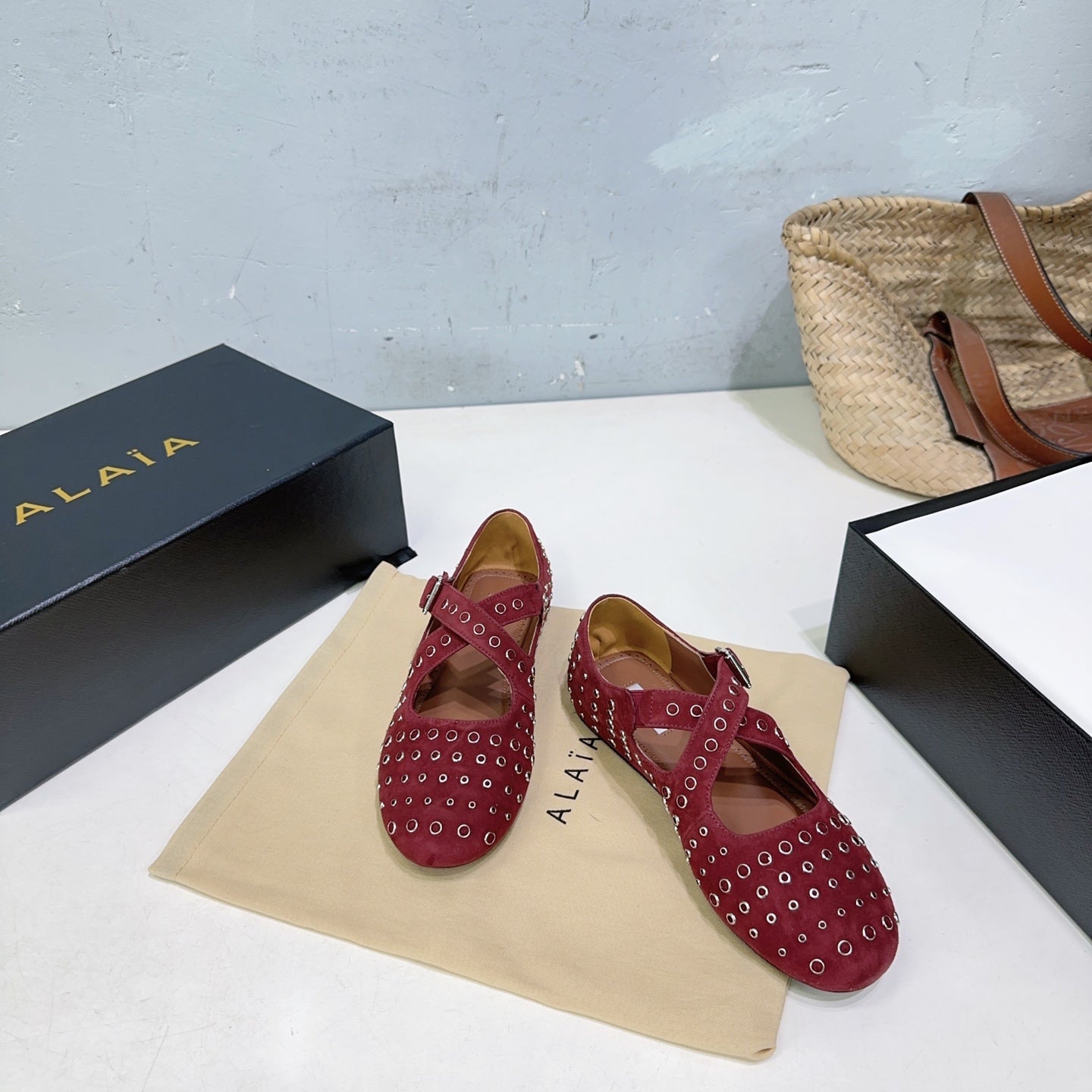 Alaia Criss Cross Ballet Flats With Eyelets Red Suede 674307