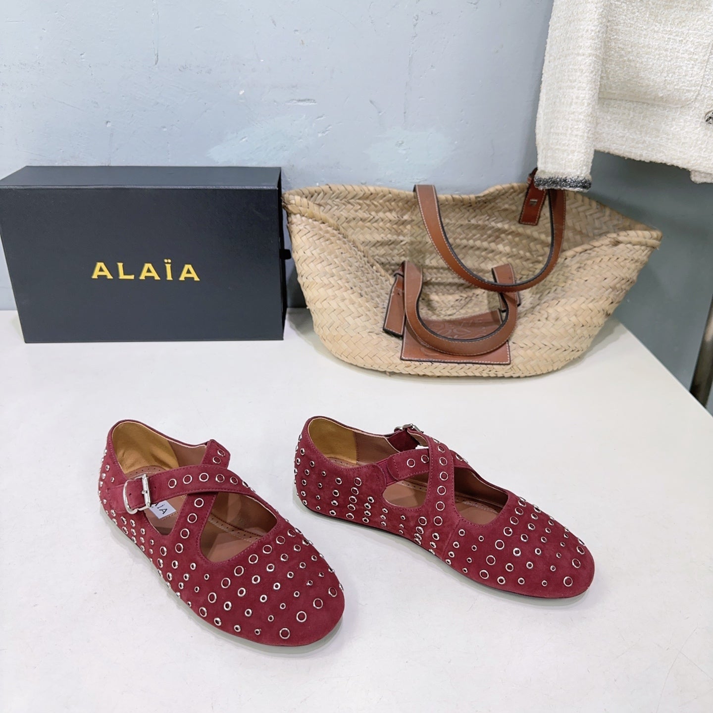 Alaia Criss Cross Ballet Flats With Eyelets Red Suede 674307