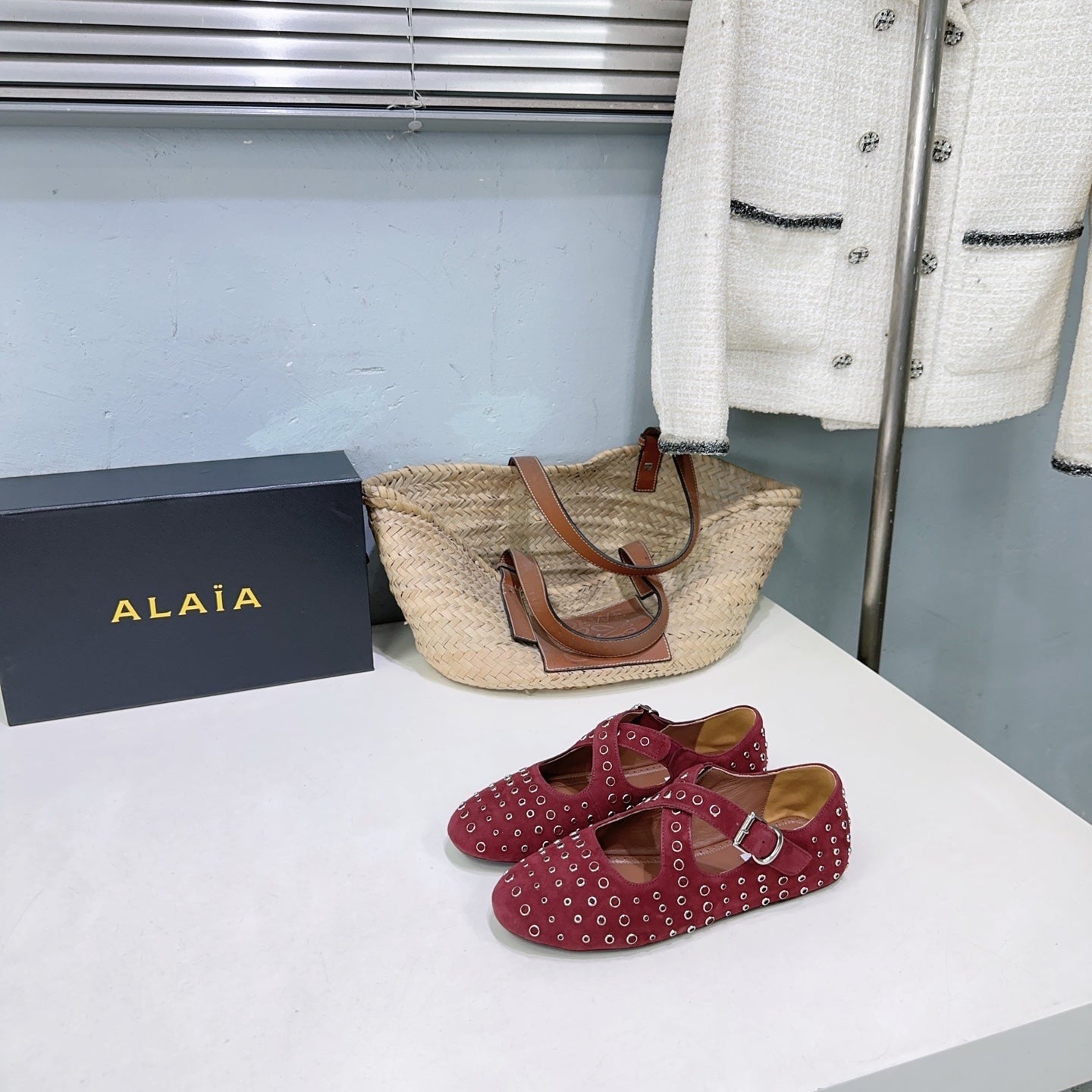 Alaia Criss Cross Ballet Flats With Eyelets Red Suede 674307
